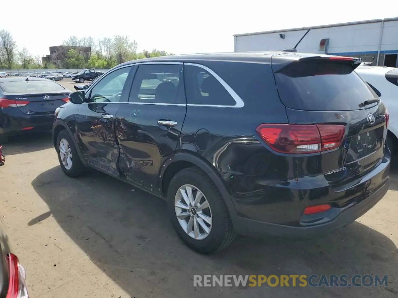 2 Photograph of a damaged car 5XYPGDA33KG538702 KIA SORENTO 2019