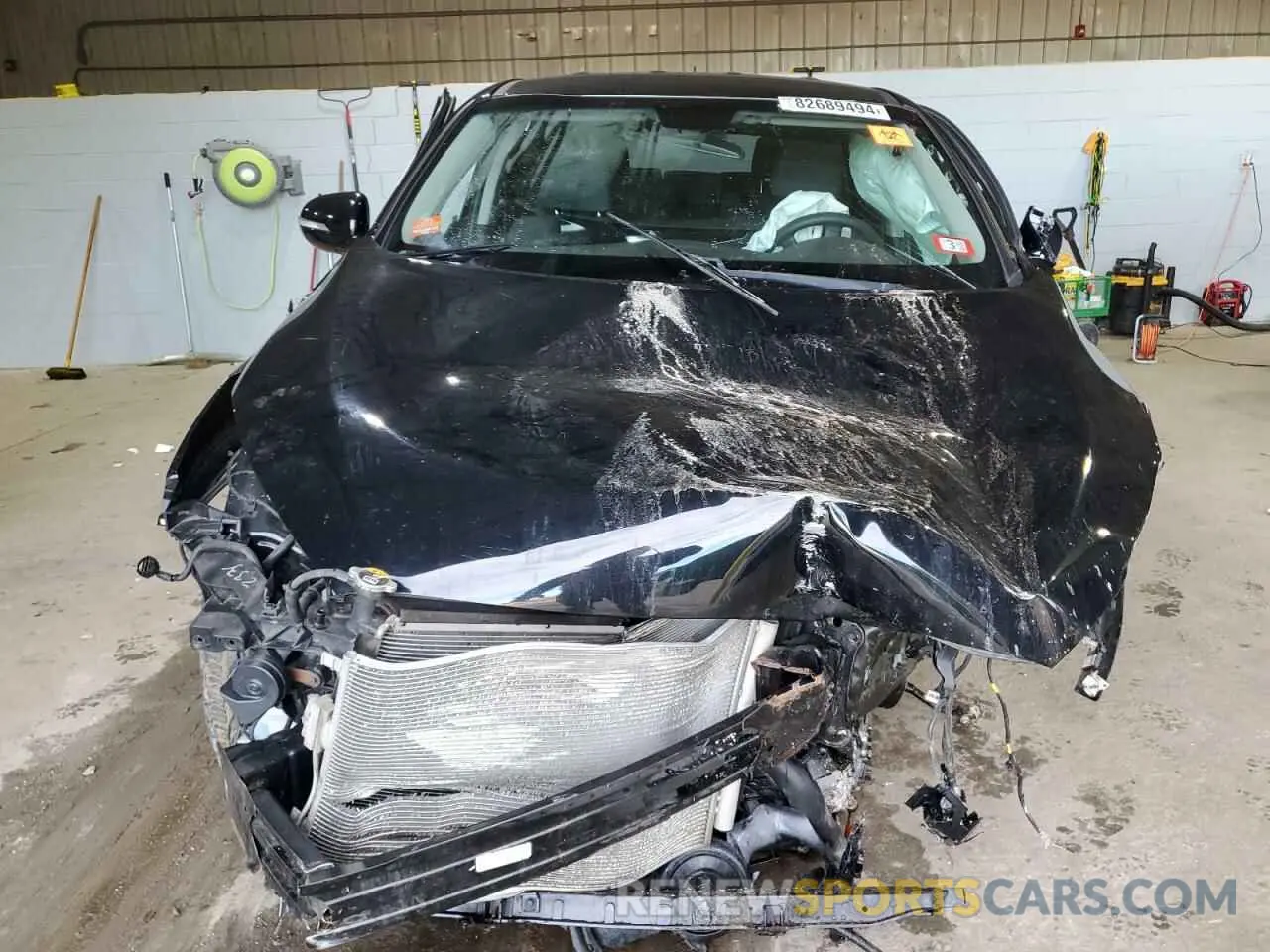 5 Photograph of a damaged car 5XYPGDA33KG548324 KIA SORENTO 2019