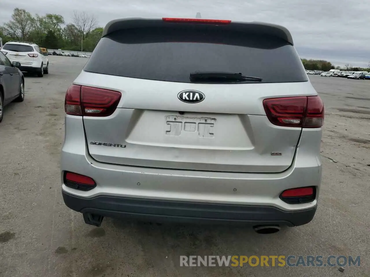 6 Photograph of a damaged car 5XYPGDA34KG434865 KIA SORENTO 2019
