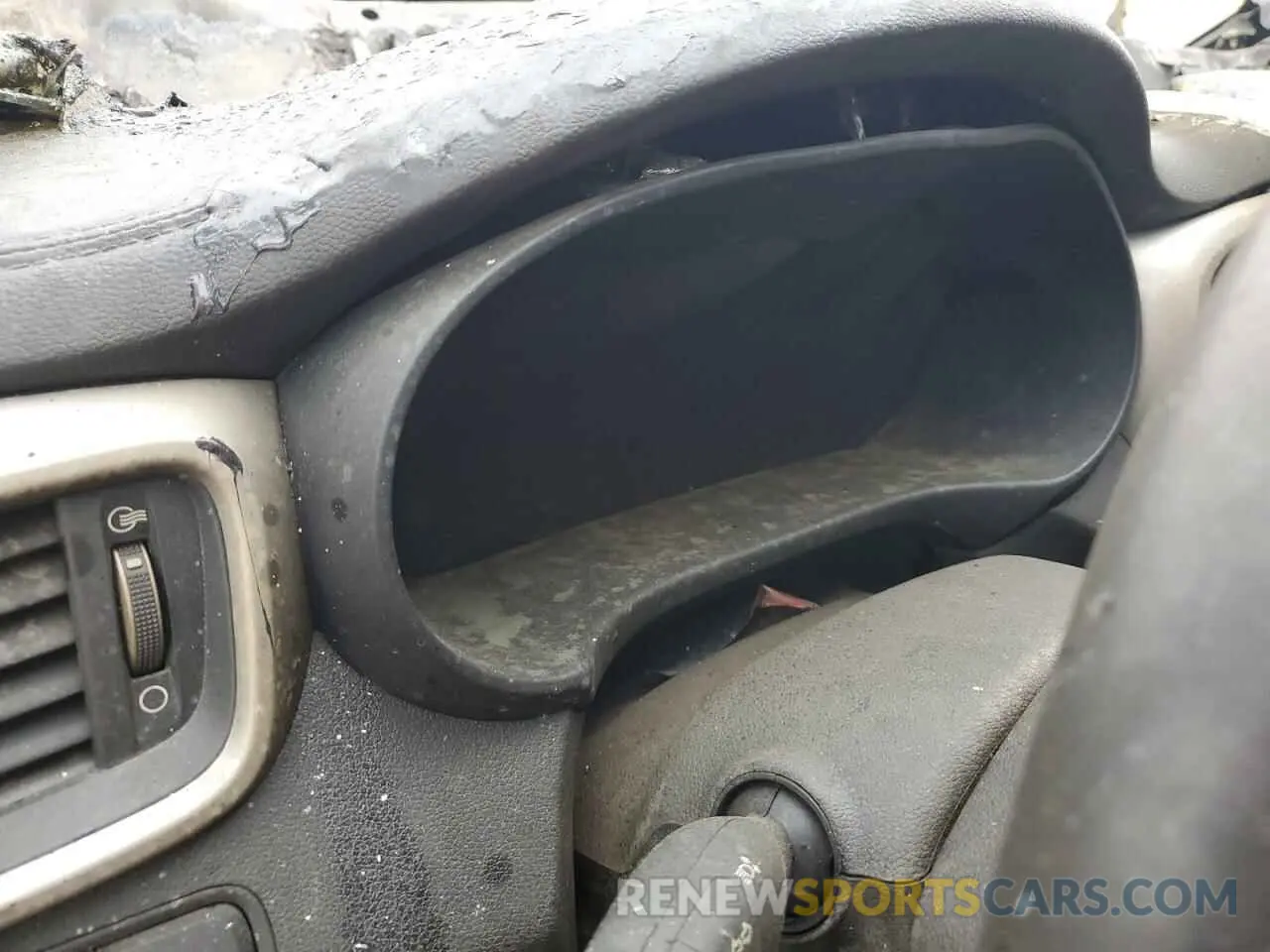 9 Photograph of a damaged car 5XYPGDA34KG434865 KIA SORENTO 2019