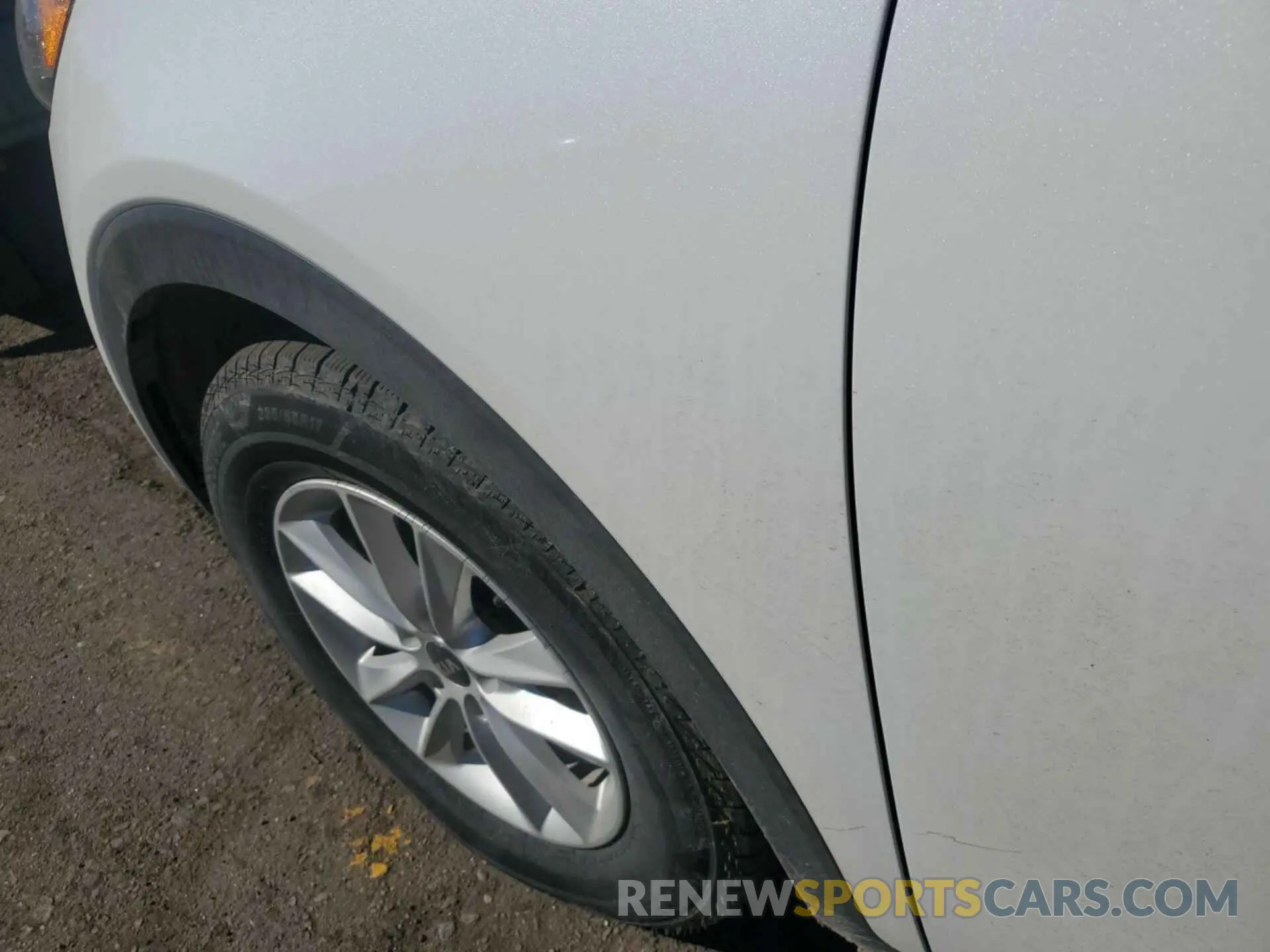 14 Photograph of a damaged car 5XYPGDA34KG503750 KIA SORENTO 2019