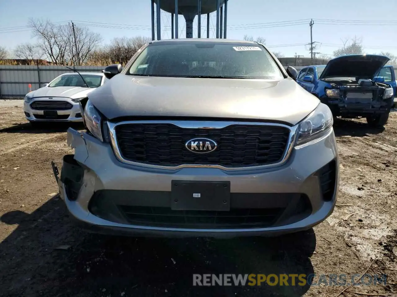 5 Photograph of a damaged car 5XYPGDA34KG525327 KIA SORENTO 2019
