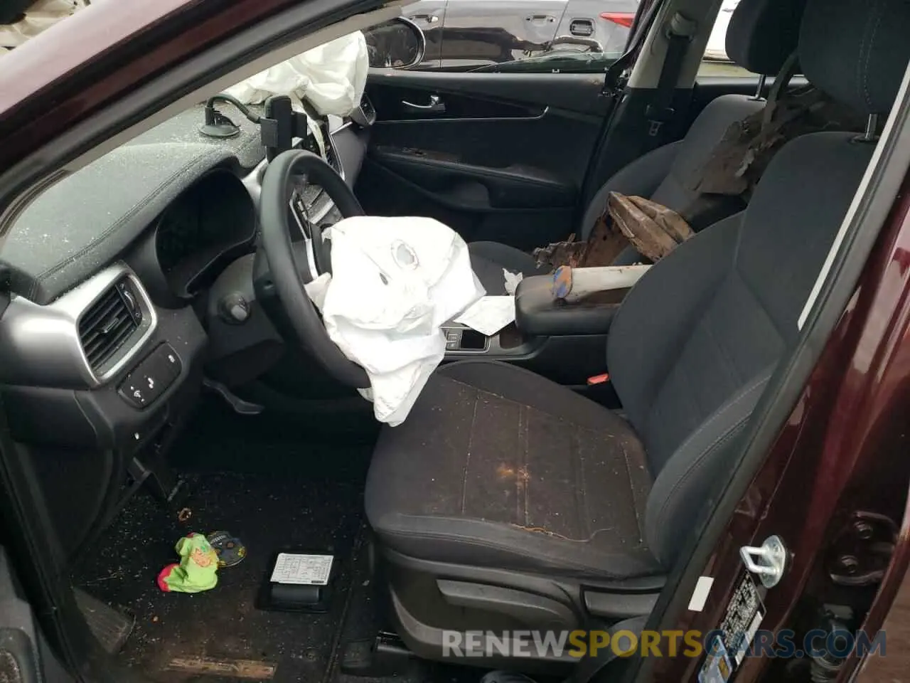 7 Photograph of a damaged car 5XYPGDA34KG561177 KIA SORENTO 2019