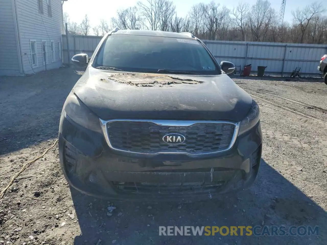 5 Photograph of a damaged car 5XYPGDA35KG450640 KIA SORENTO 2019