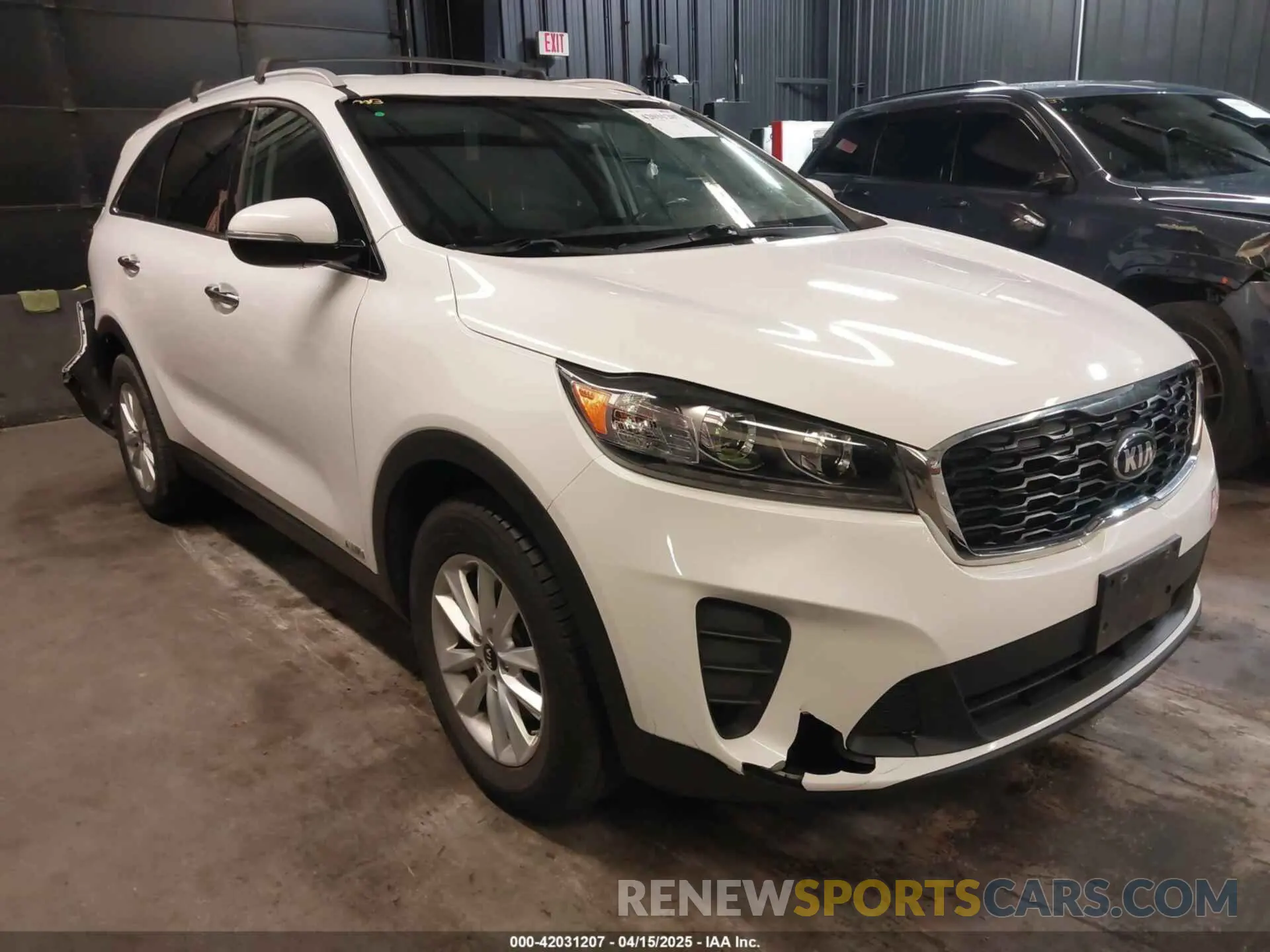 1 Photograph of a damaged car 5XYPGDA35KG451755 KIA SORENTO 2019