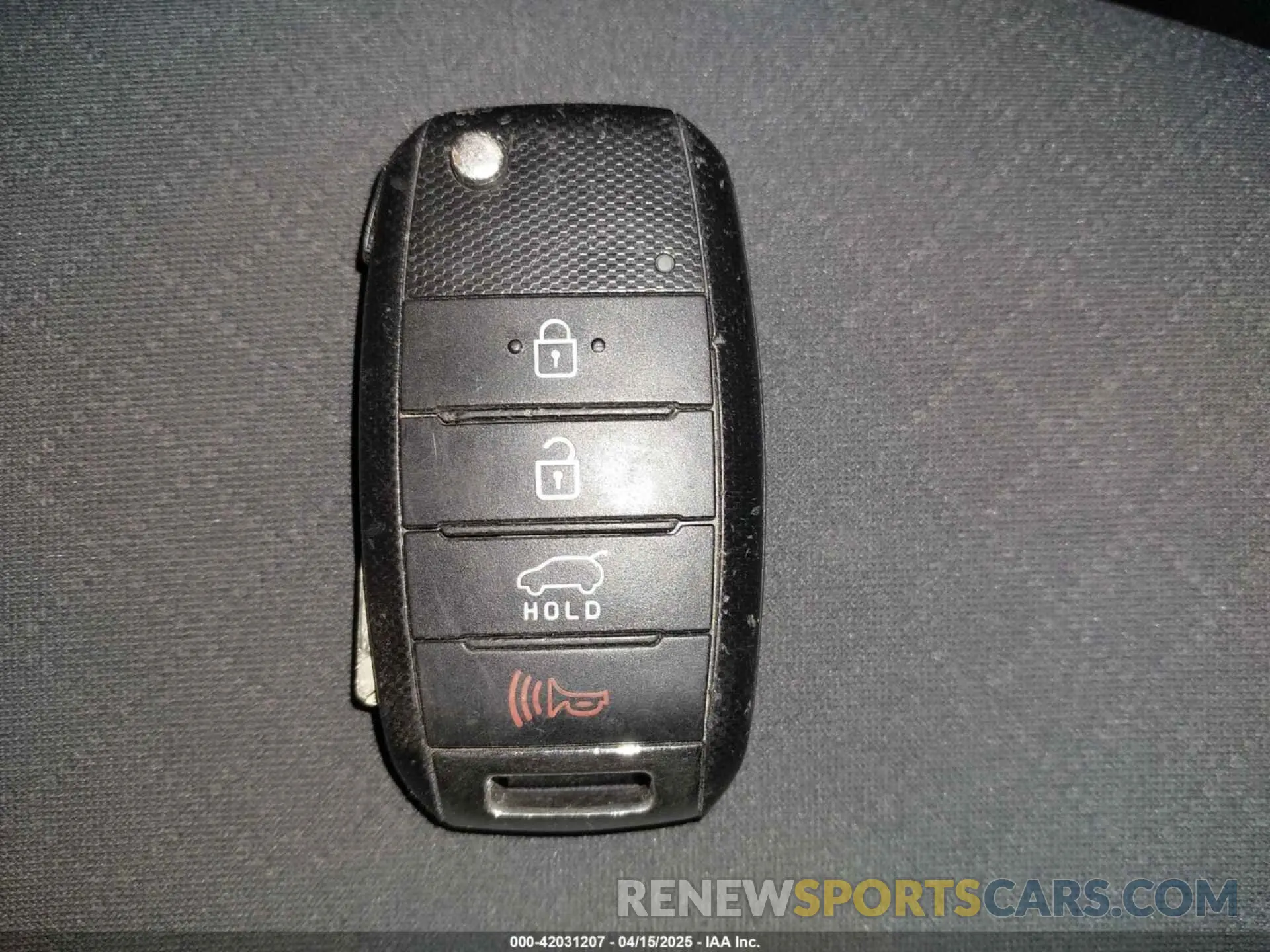 11 Photograph of a damaged car 5XYPGDA35KG451755 KIA SORENTO 2019