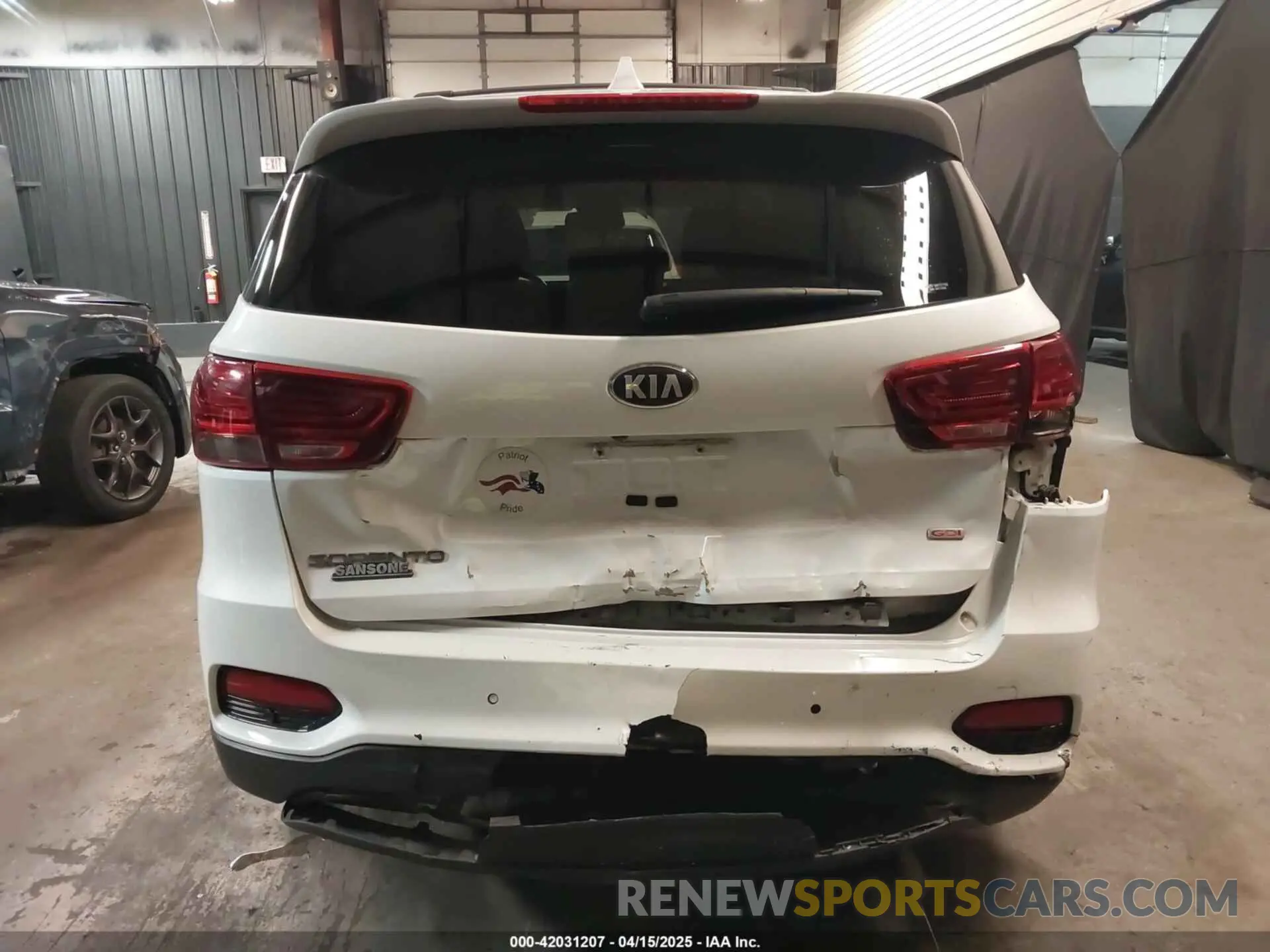 6 Photograph of a damaged car 5XYPGDA35KG451755 KIA SORENTO 2019