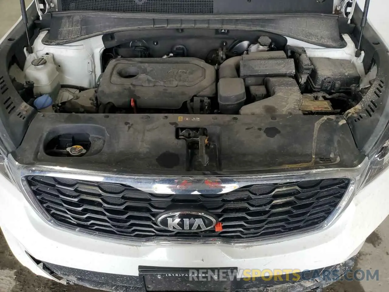 12 Photograph of a damaged car 5XYPGDA35KG461864 KIA SORENTO 2019
