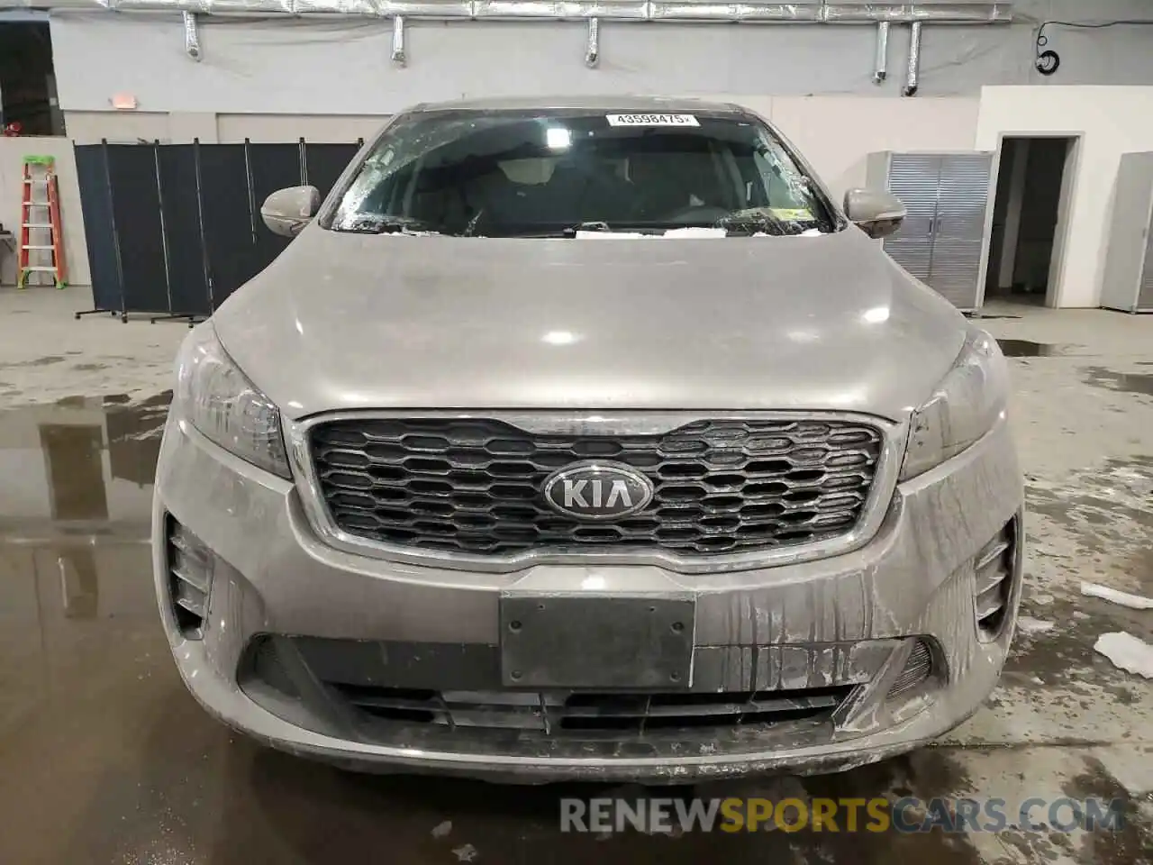 5 Photograph of a damaged car 5XYPGDA36KG458147 KIA SORENTO 2019