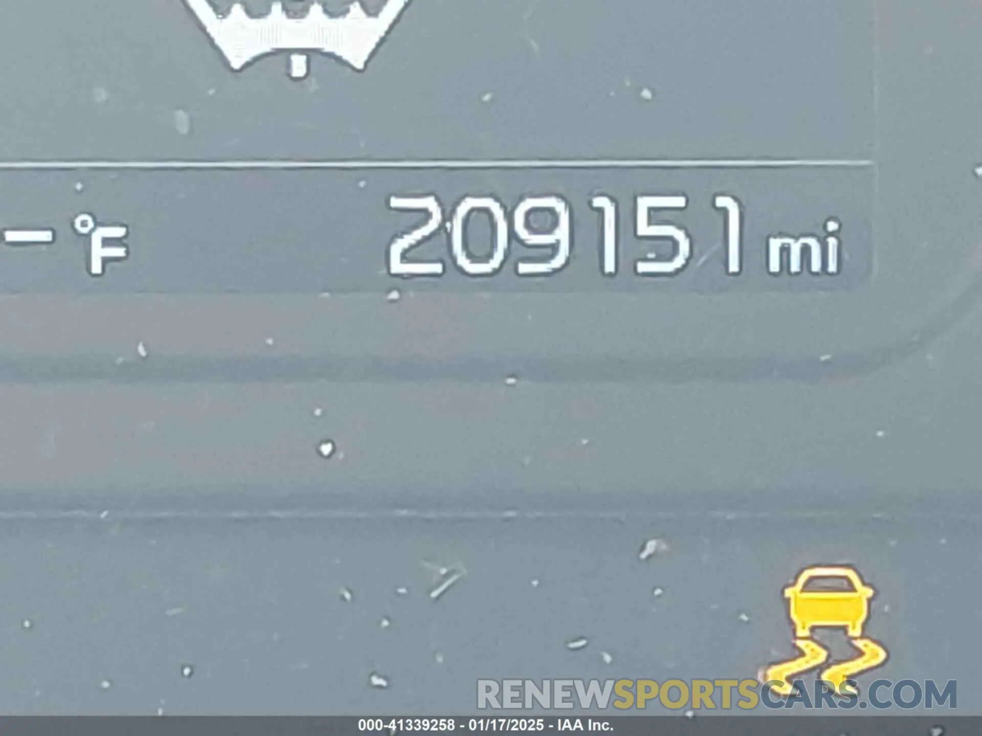 16 Photograph of a damaged car 5XYPGDA36KG591197 KIA SORENTO 2019