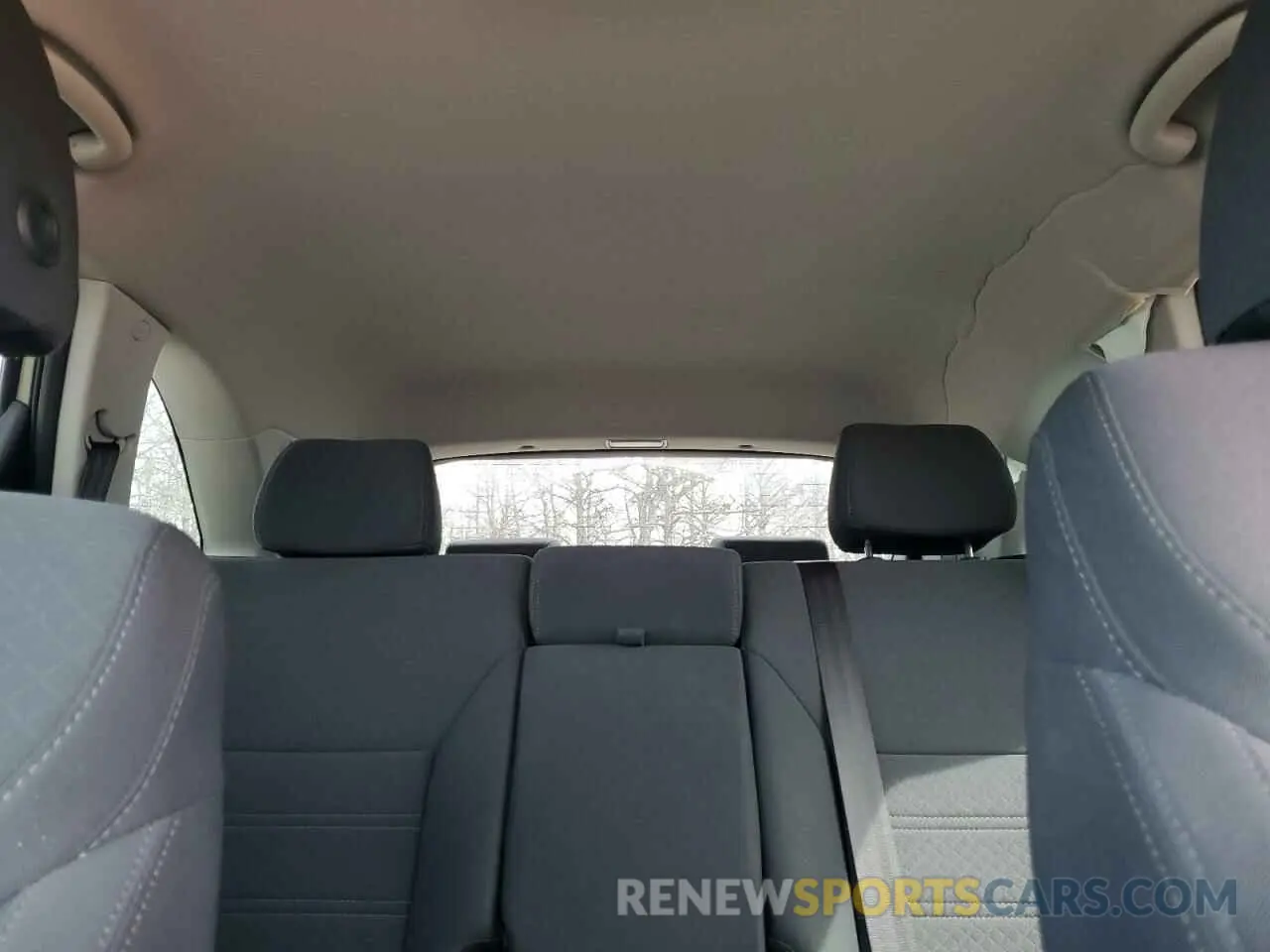 10 Photograph of a damaged car 5XYPGDA37KG454575 KIA SORENTO 2019