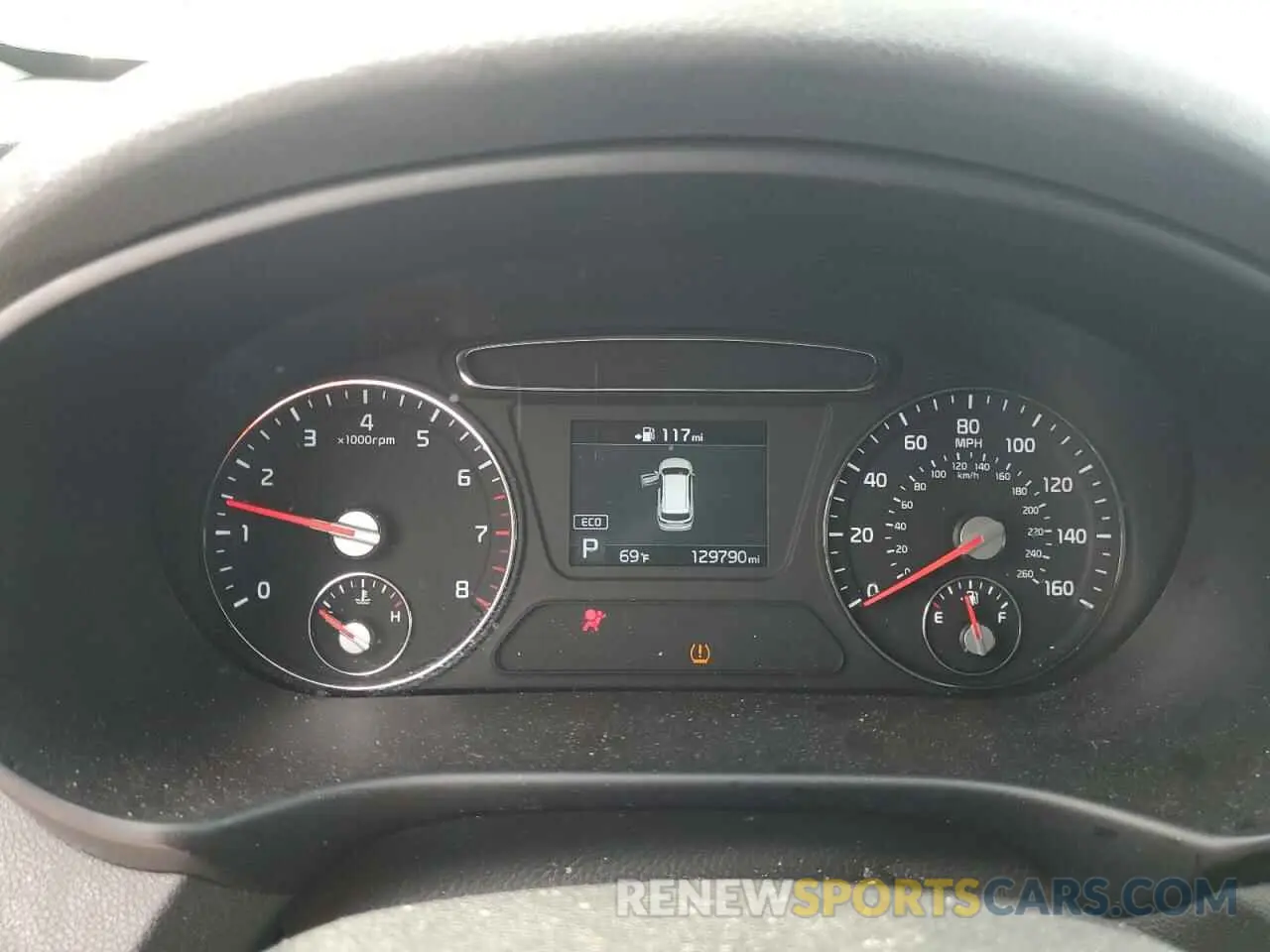 9 Photograph of a damaged car 5XYPGDA37KG454575 KIA SORENTO 2019