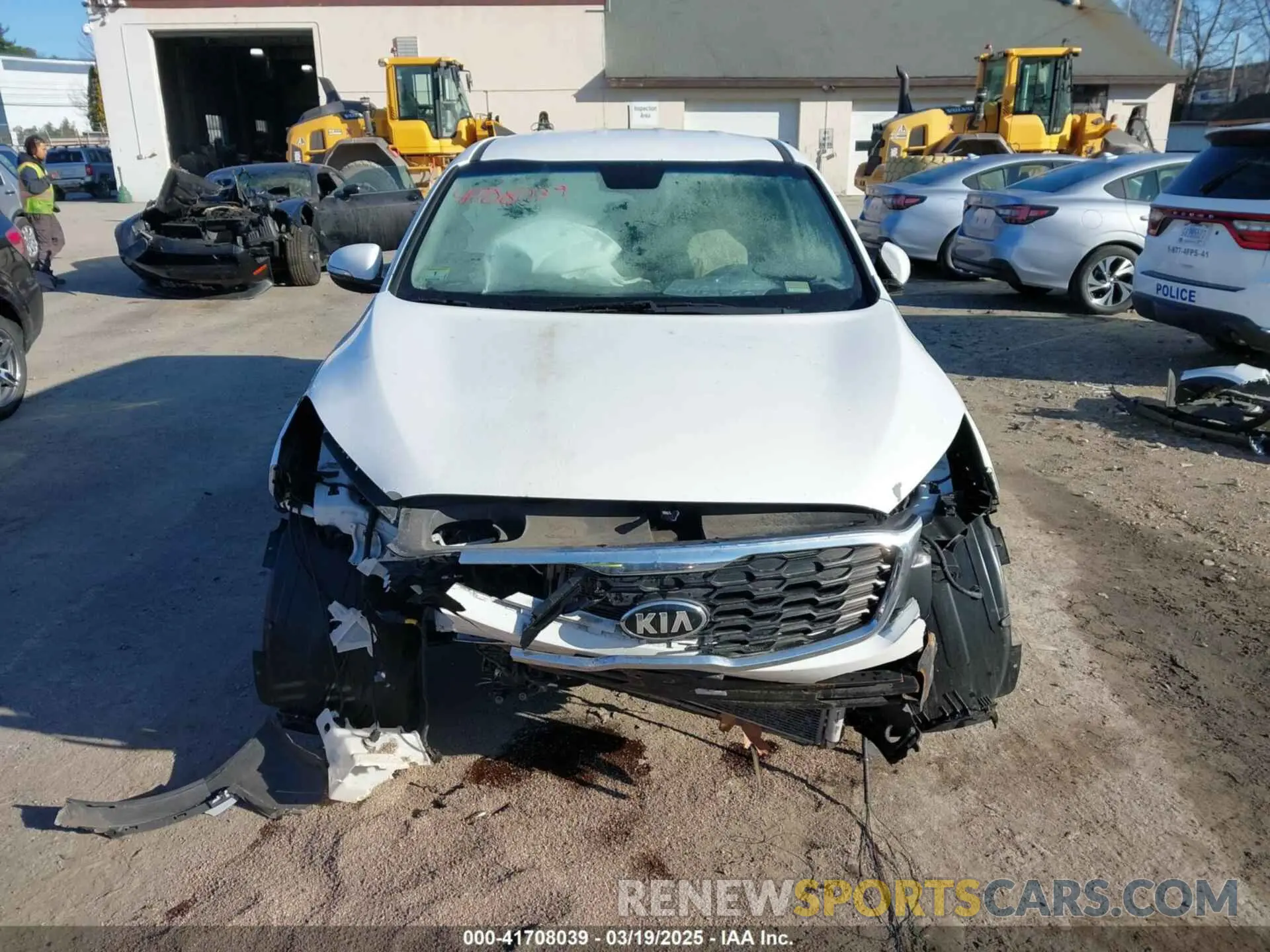 13 Photograph of a damaged car 5XYPGDA37KG526732 KIA SORENTO 2019