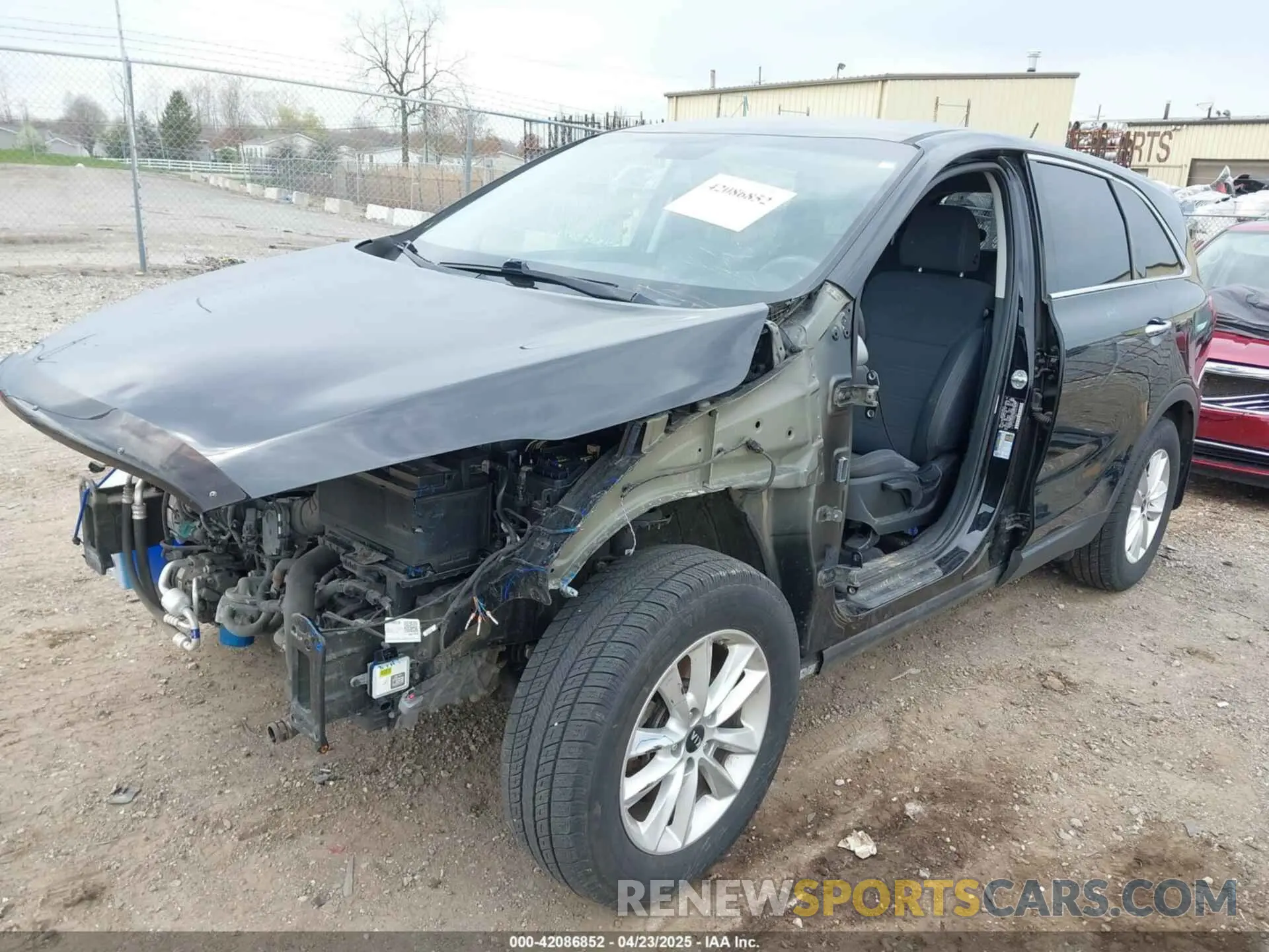 2 Photograph of a damaged car 5XYPGDA37KG574957 KIA SORENTO 2019