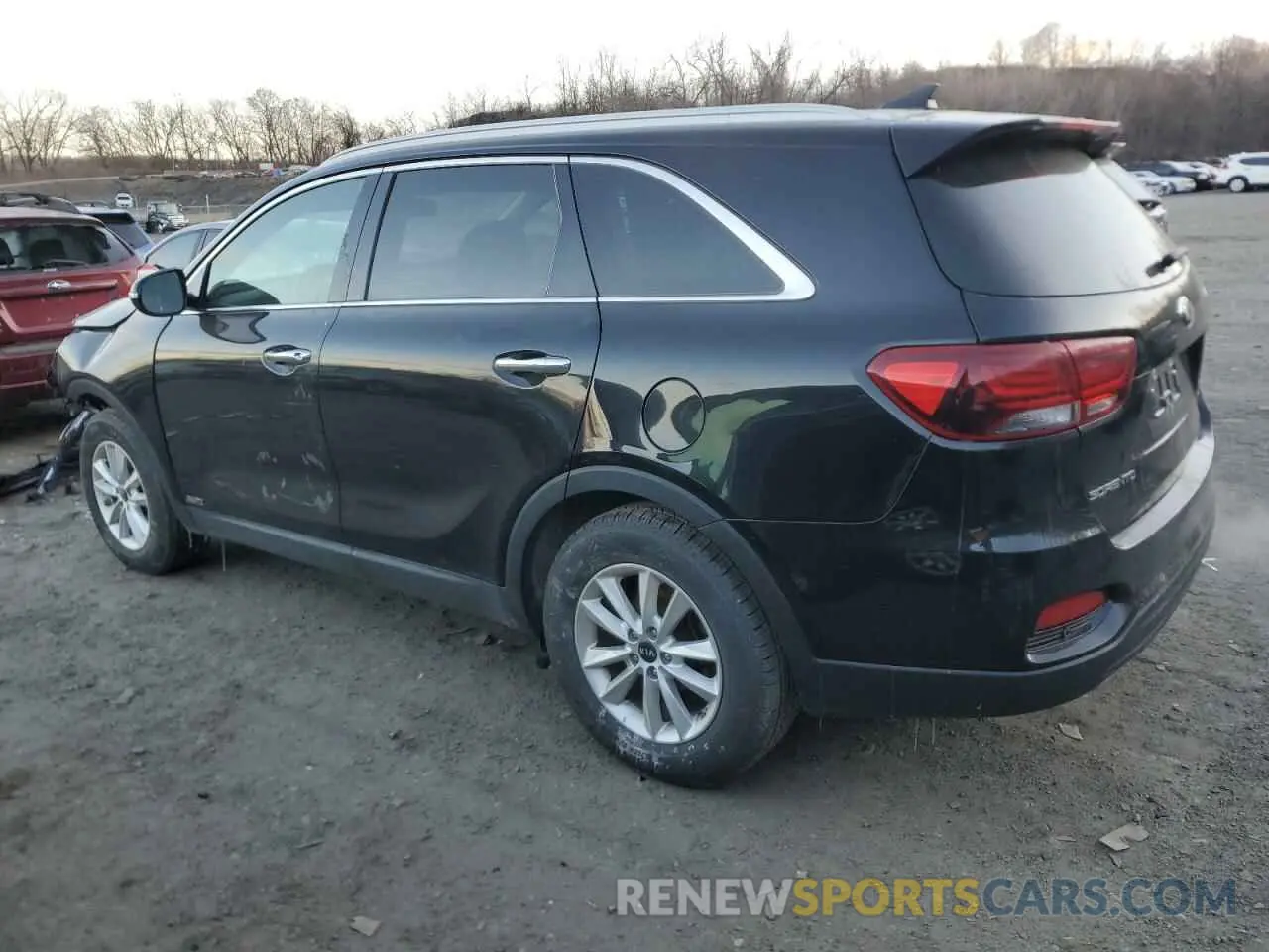 2 Photograph of a damaged car 5XYPGDA38KG432889 KIA SORENTO 2019