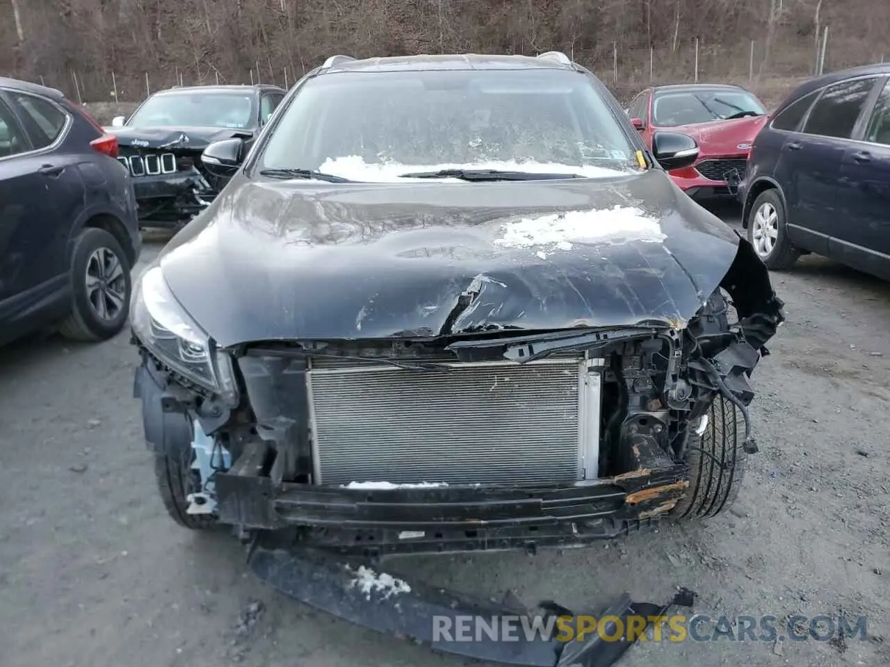 5 Photograph of a damaged car 5XYPGDA38KG432889 KIA SORENTO 2019