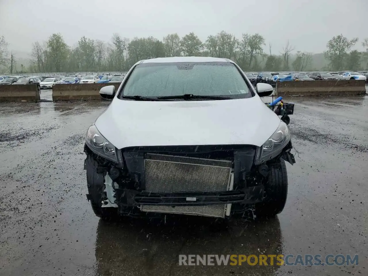 5 Photograph of a damaged car 5XYPGDA38KG545208 KIA SORENTO 2019