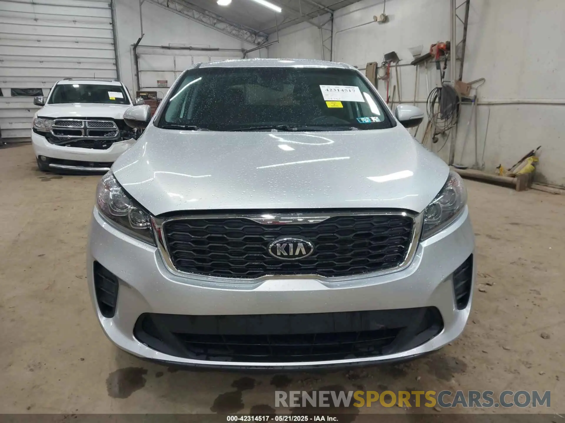 12 Photograph of a damaged car 5XYPGDA38KG550909 KIA SORENTO 2019