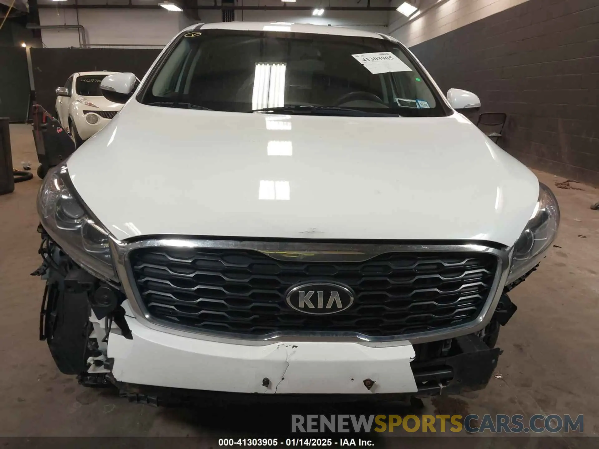 13 Photograph of a damaged car 5XYPGDA38KG558444 KIA SORENTO 2019