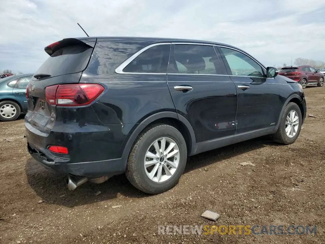 3 Photograph of a damaged car 5XYPGDA38KG574658 KIA SORENTO 2019