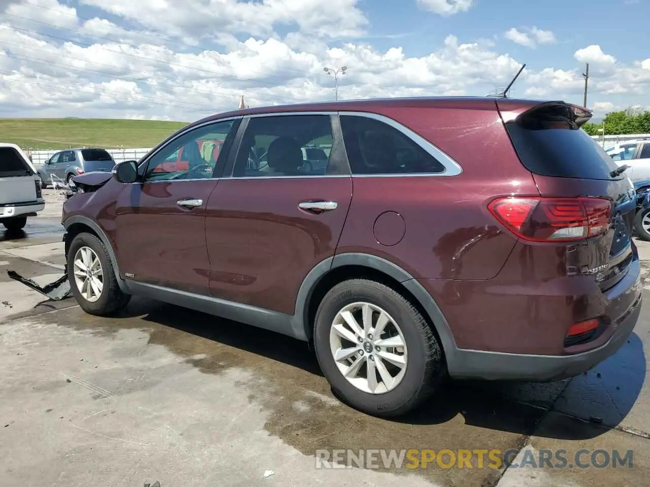 2 Photograph of a damaged car 5XYPGDA39KG526876 KIA SORENTO 2019