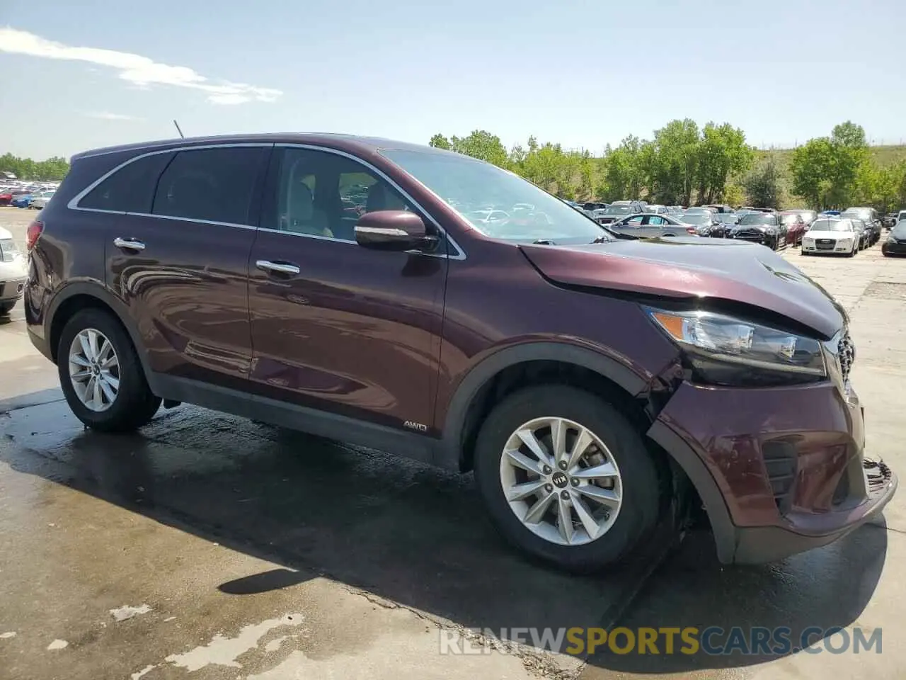 4 Photograph of a damaged car 5XYPGDA39KG526876 KIA SORENTO 2019