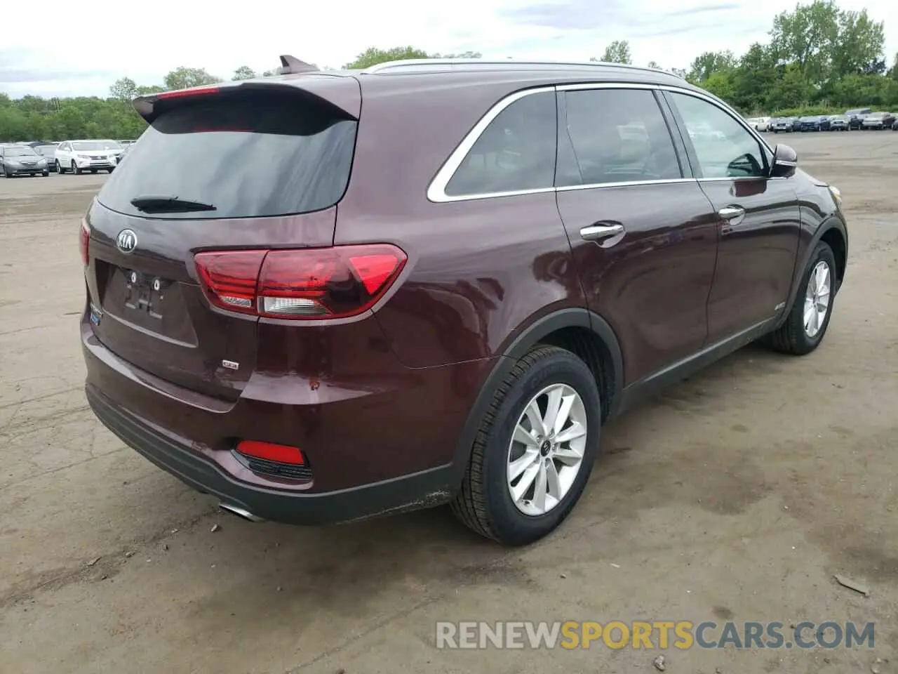 3 Photograph of a damaged car 5XYPGDA39KG554337 KIA SORENTO 2019