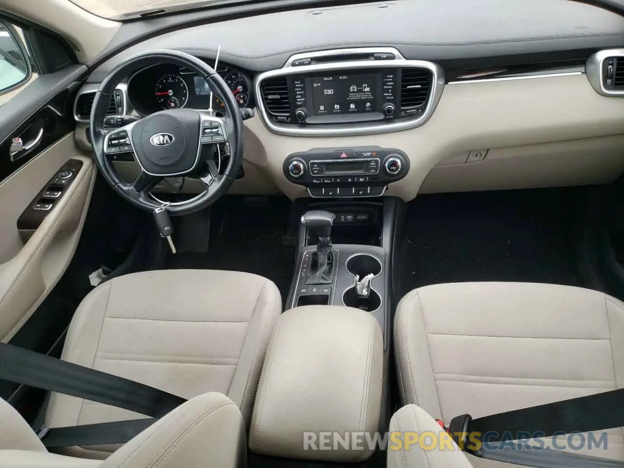 8 Photograph of a damaged car 5XYPGDA39KG554337 KIA SORENTO 2019