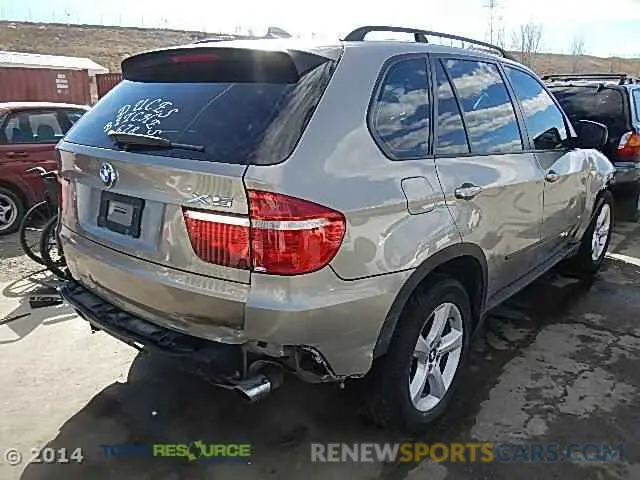 3 Photograph of a damaged car 5XYPGDA3XKG436524 KIA SORENTO 2019