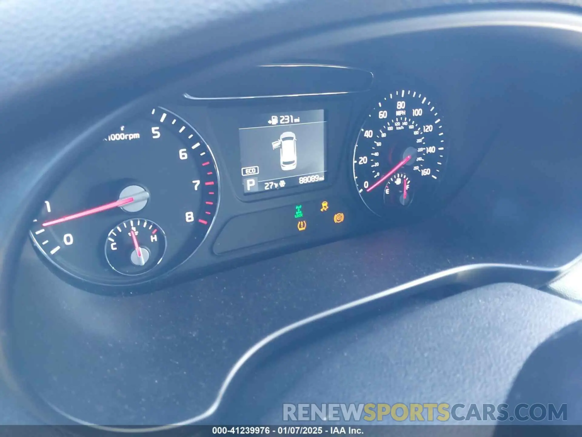 15 Photograph of a damaged car 5XYPGDA3XKG437009 KIA SORENTO 2019