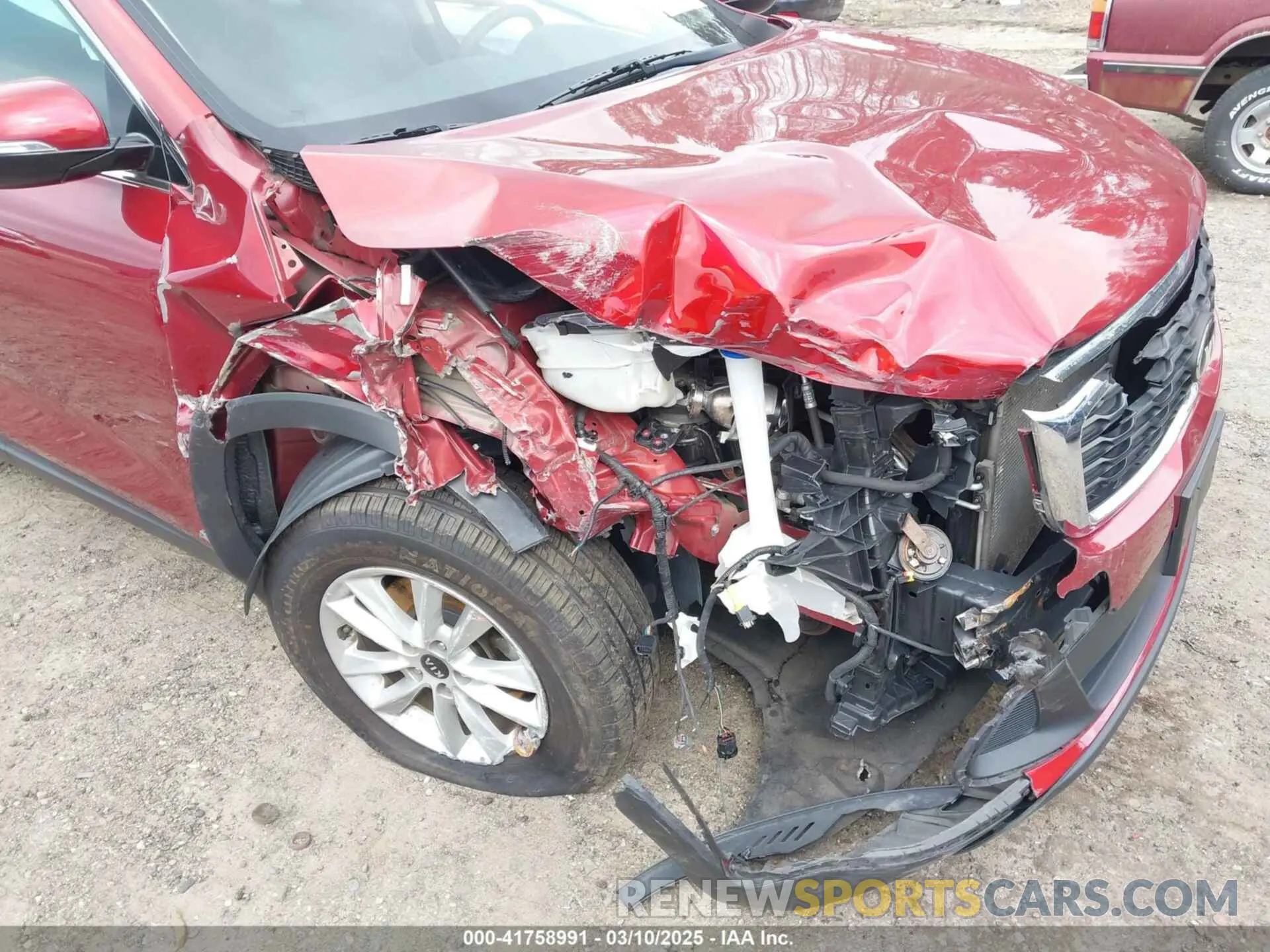 6 Photograph of a damaged car 5XYPGDA3XKG470852 KIA SORENTO 2019