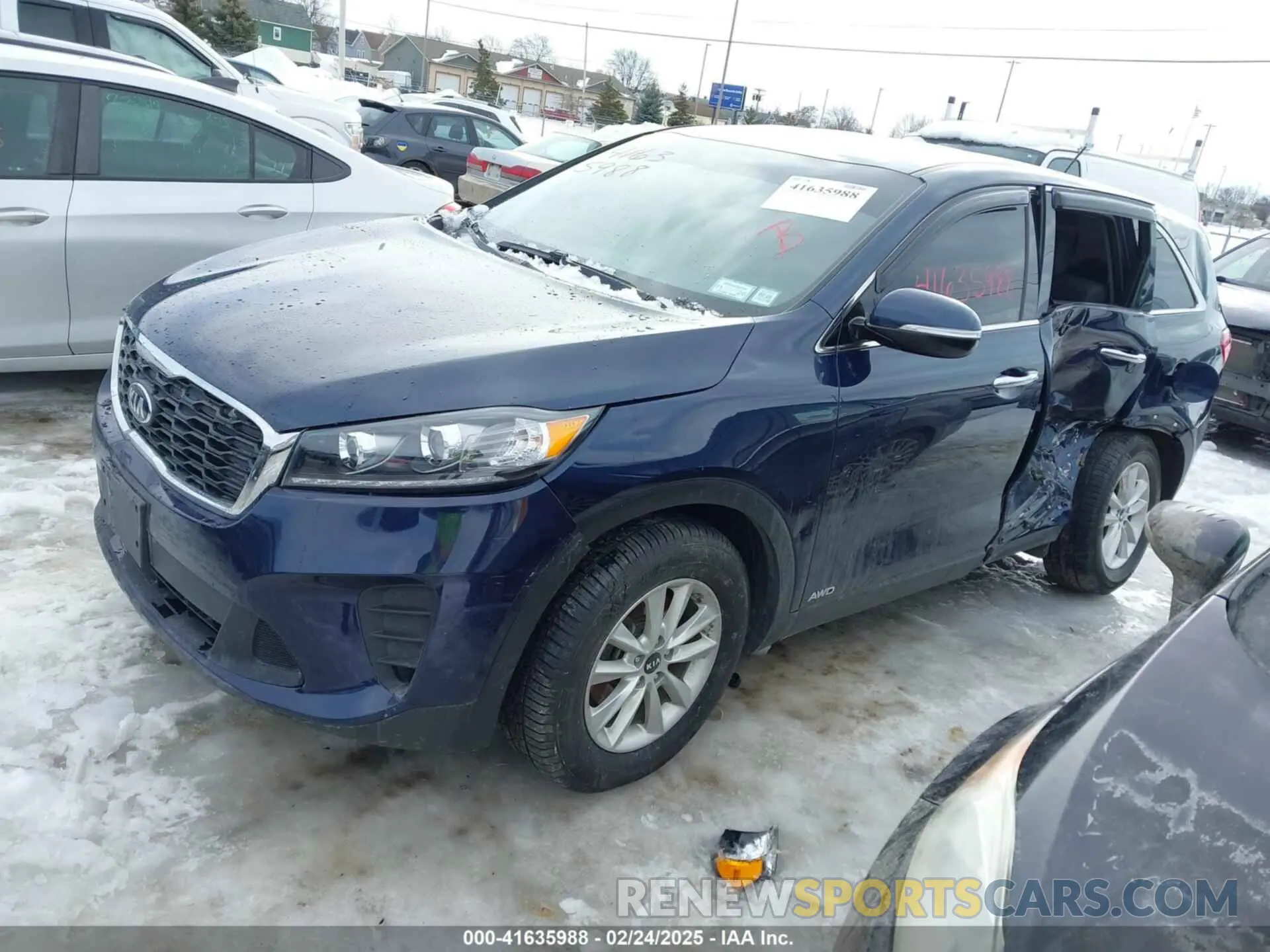 2 Photograph of a damaged car 5XYPGDA3XKG526806 KIA SORENTO 2019