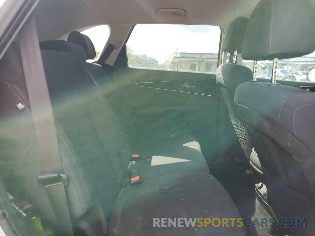 11 Photograph of a damaged car 5XYPGDA50KG485393 KIA SORENTO 2019