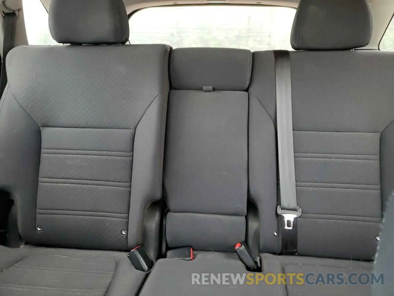 10 Photograph of a damaged car 5XYPGDA50KG488956 KIA SORENTO 2019