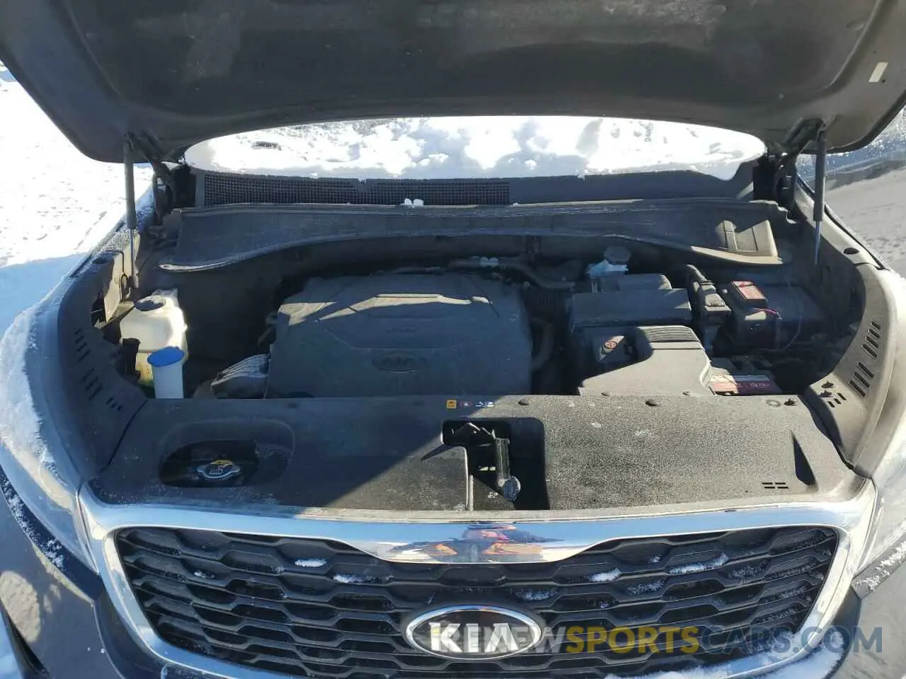 12 Photograph of a damaged car 5XYPGDA50KG493316 KIA SORENTO 2019