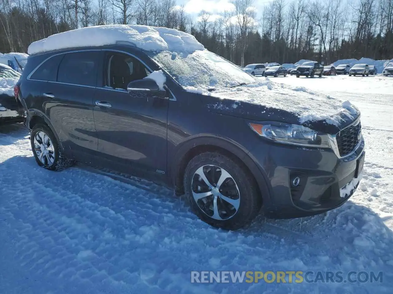 4 Photograph of a damaged car 5XYPGDA50KG493316 KIA SORENTO 2019