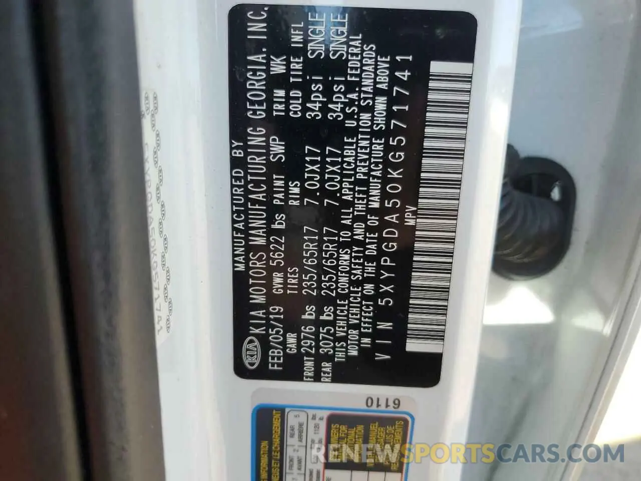 13 Photograph of a damaged car 5XYPGDA50KG571741 KIA SORENTO 2019