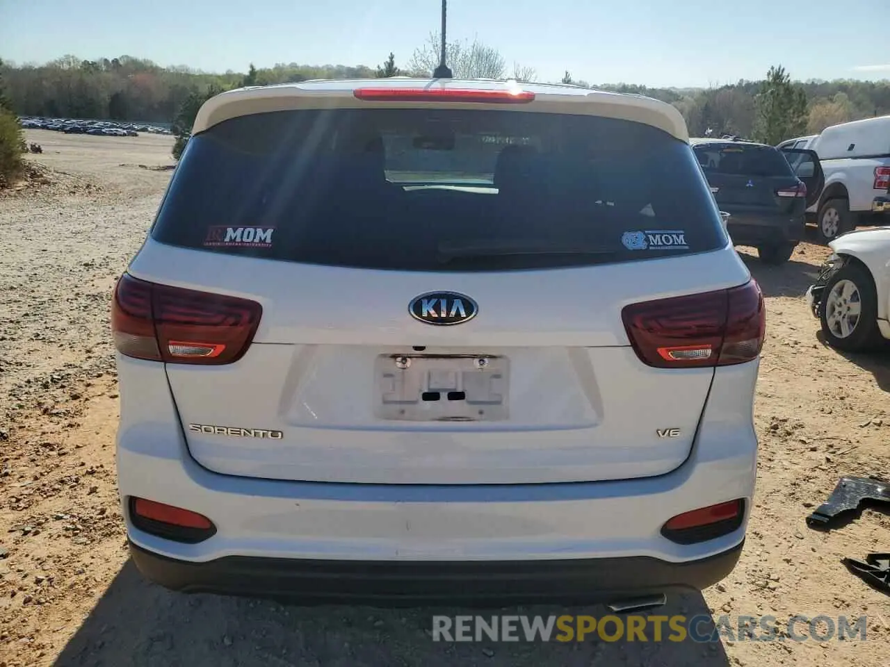 6 Photograph of a damaged car 5XYPGDA50KG571741 KIA SORENTO 2019