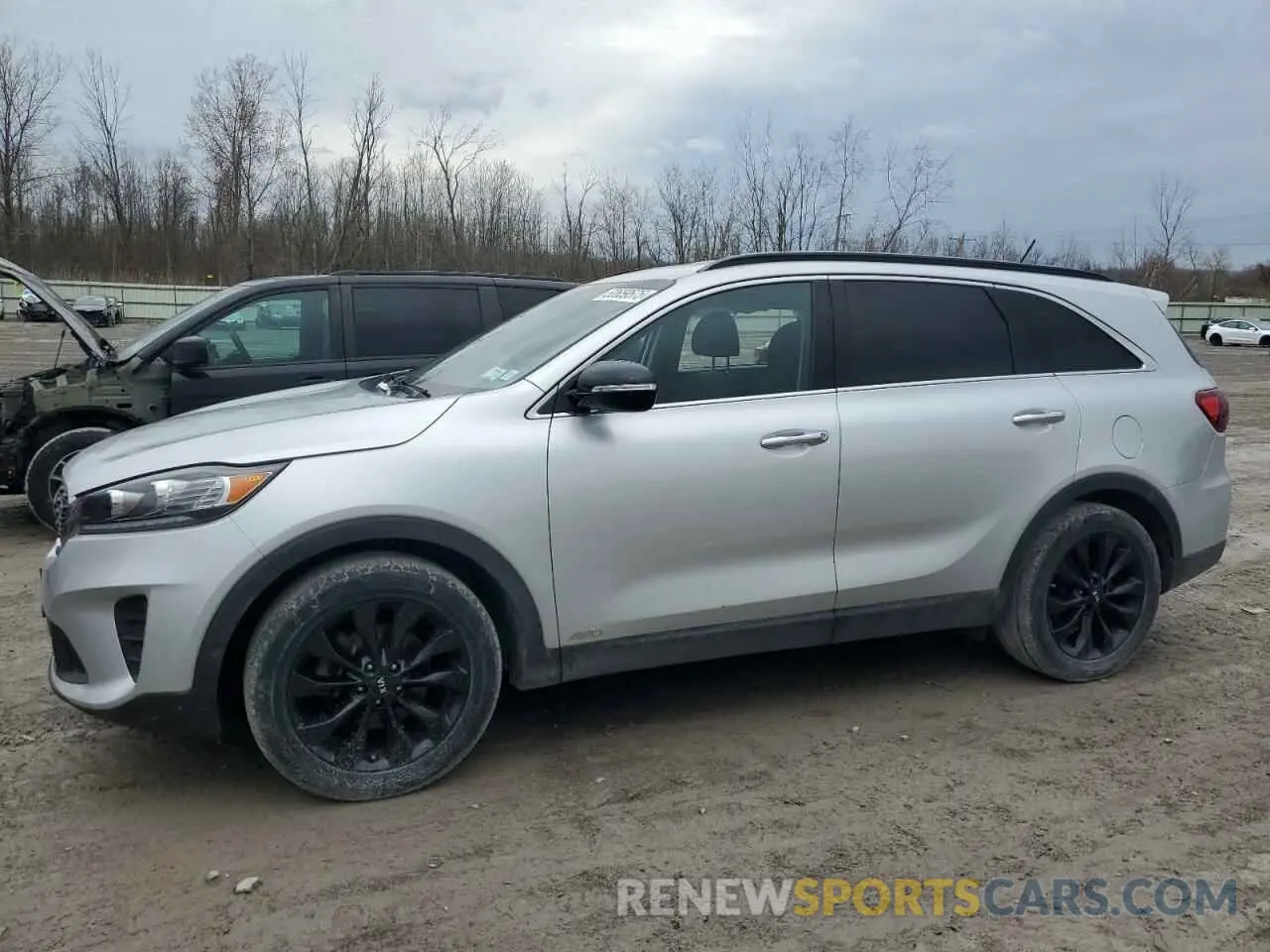 1 Photograph of a damaged car 5XYPGDA50KG584618 KIA SORENTO 2019