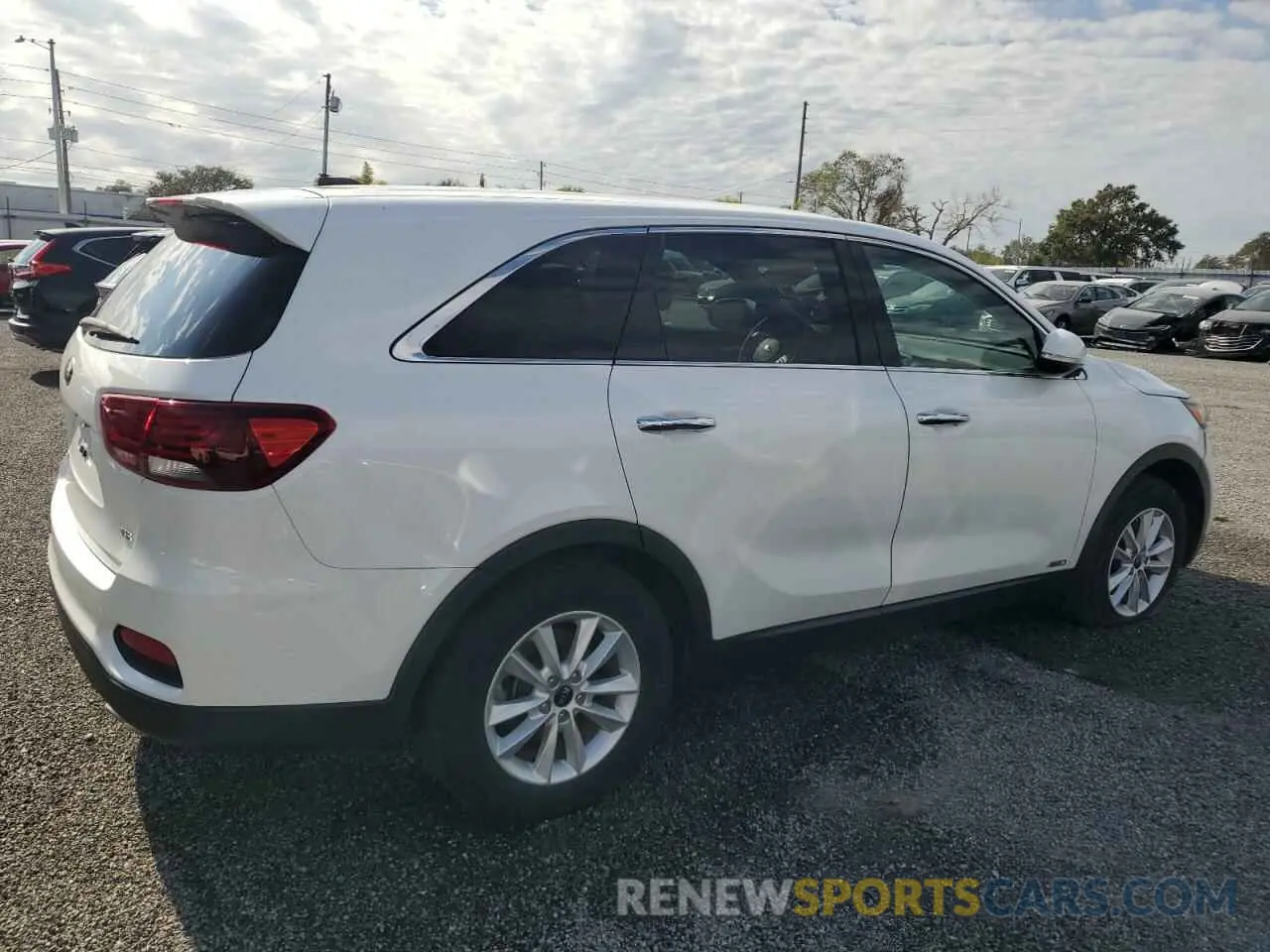 3 Photograph of a damaged car 5XYPGDA51KG440656 KIA SORENTO 2019