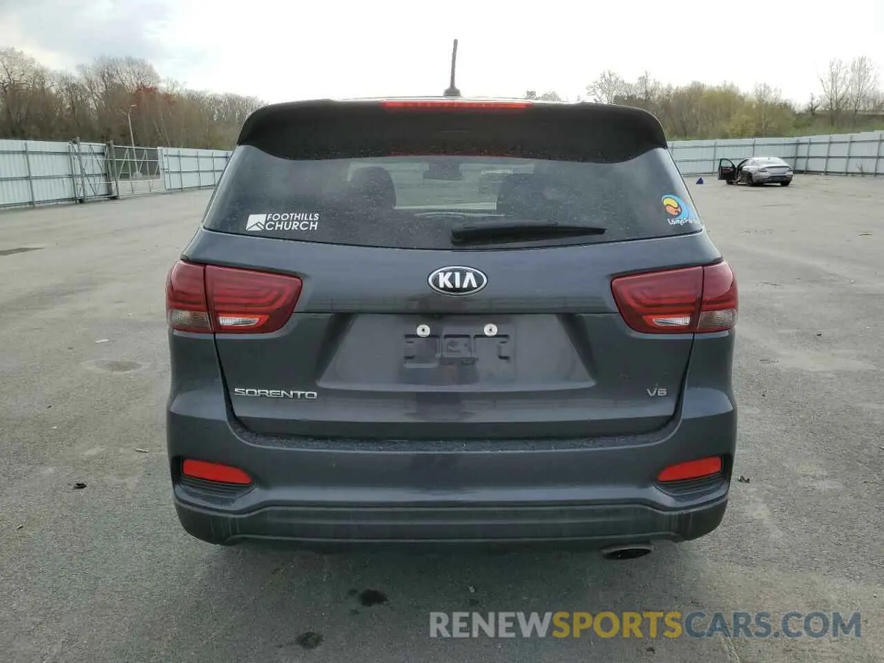 6 Photograph of a damaged car 5XYPGDA51KG449633 KIA SORENTO 2019
