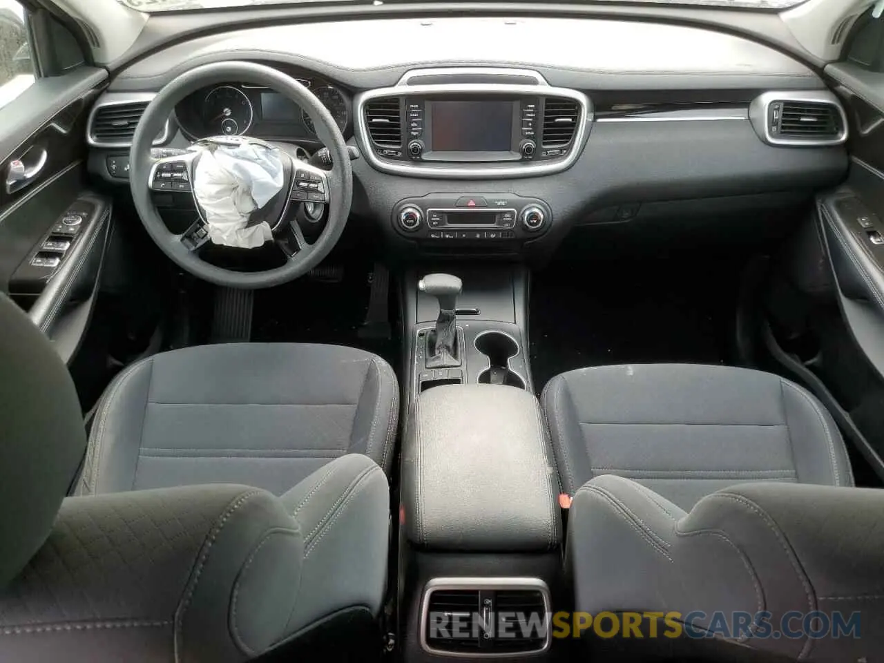8 Photograph of a damaged car 5XYPGDA51KG449633 KIA SORENTO 2019