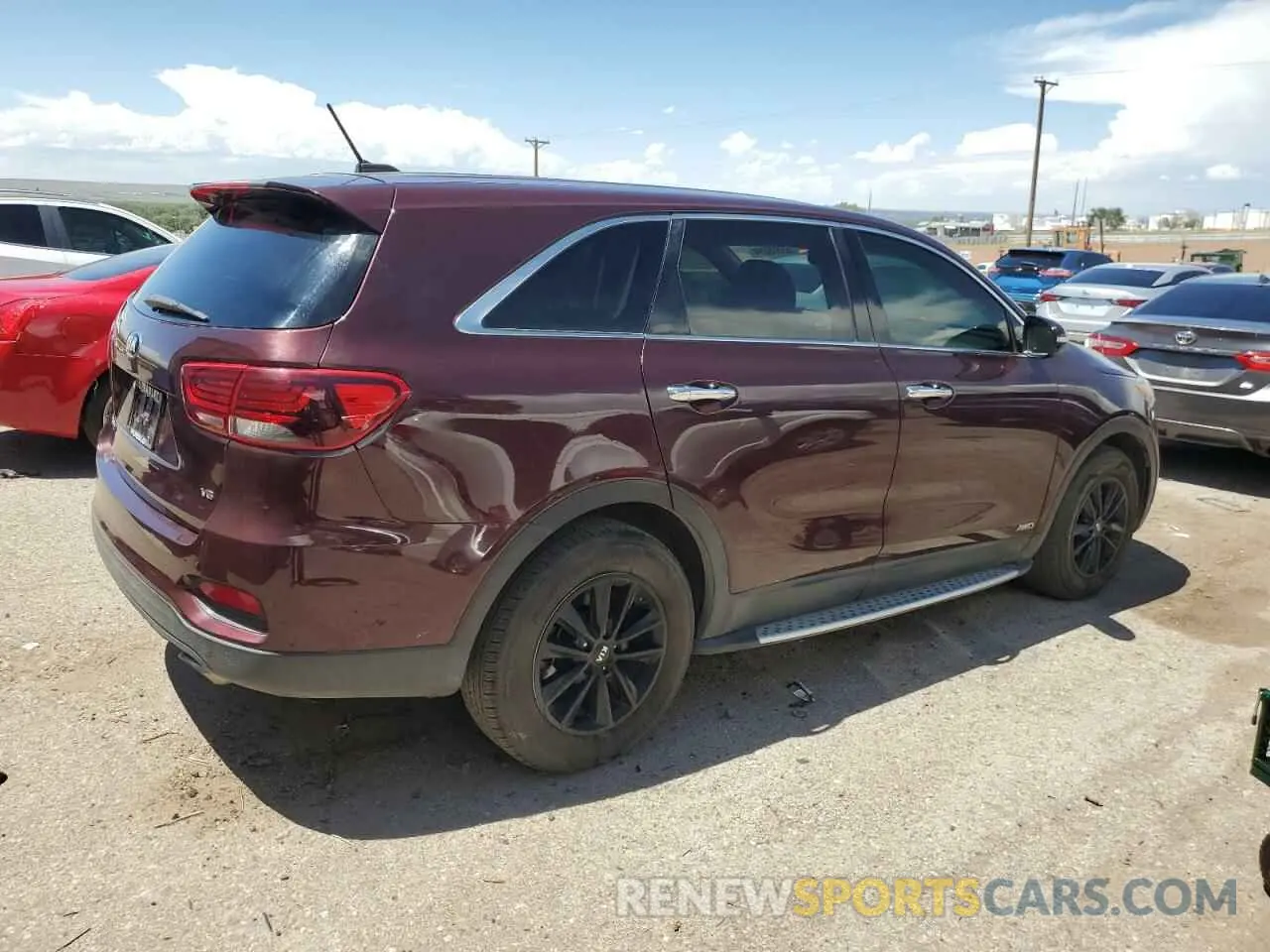 3 Photograph of a damaged car 5XYPGDA51KG522693 KIA SORENTO 2019