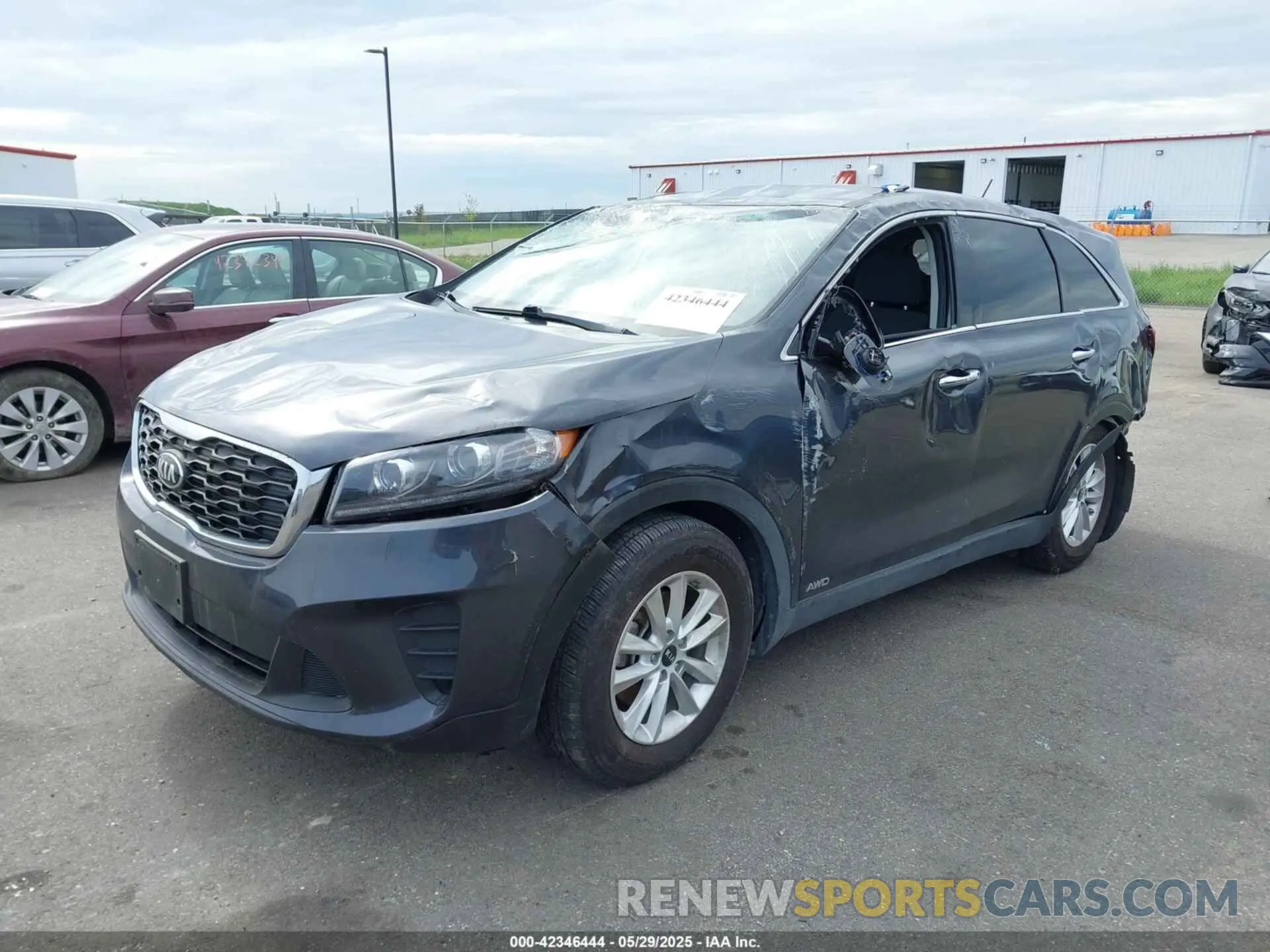 2 Photograph of a damaged car 5XYPGDA51KG522810 KIA SORENTO 2019