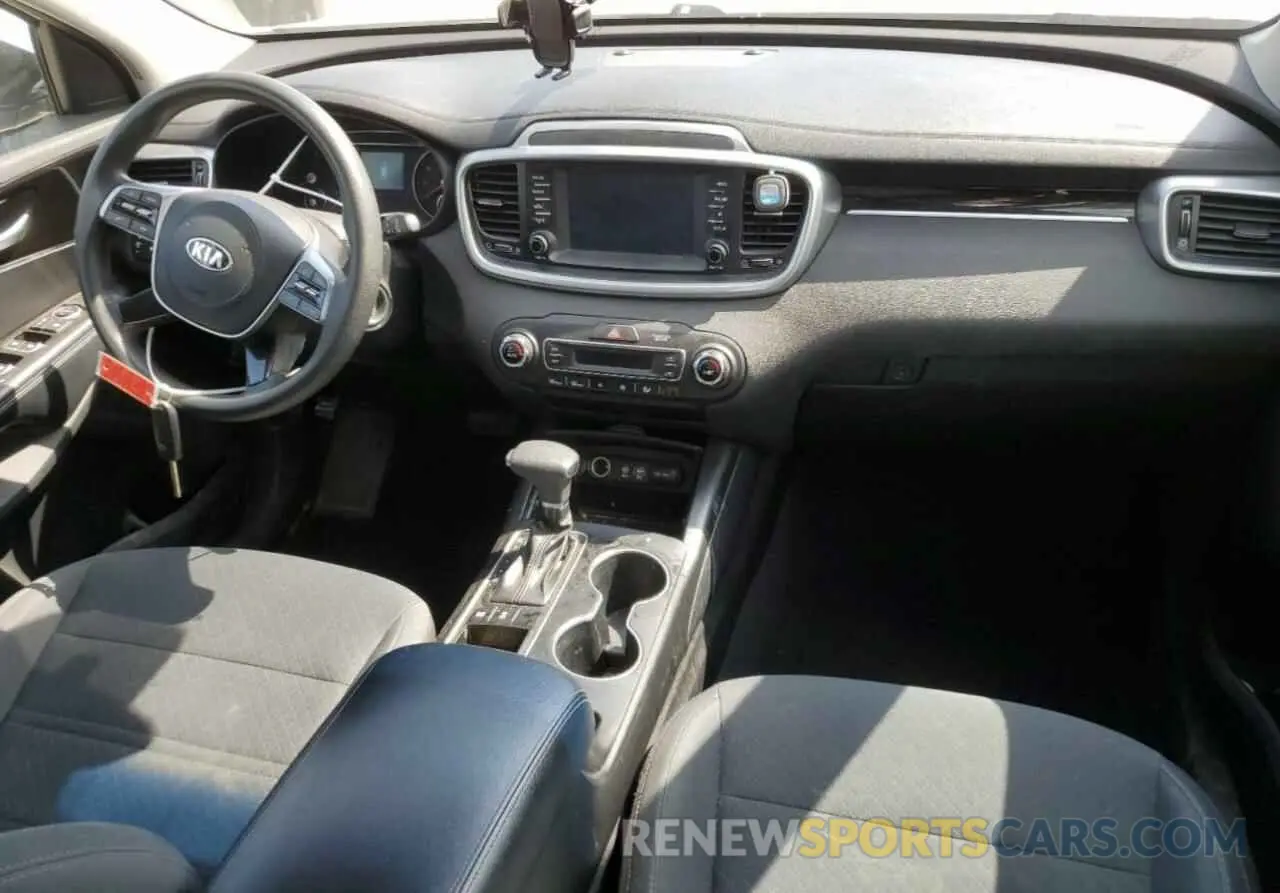 8 Photograph of a damaged car 5XYPGDA51KG537081 KIA SORENTO 2019