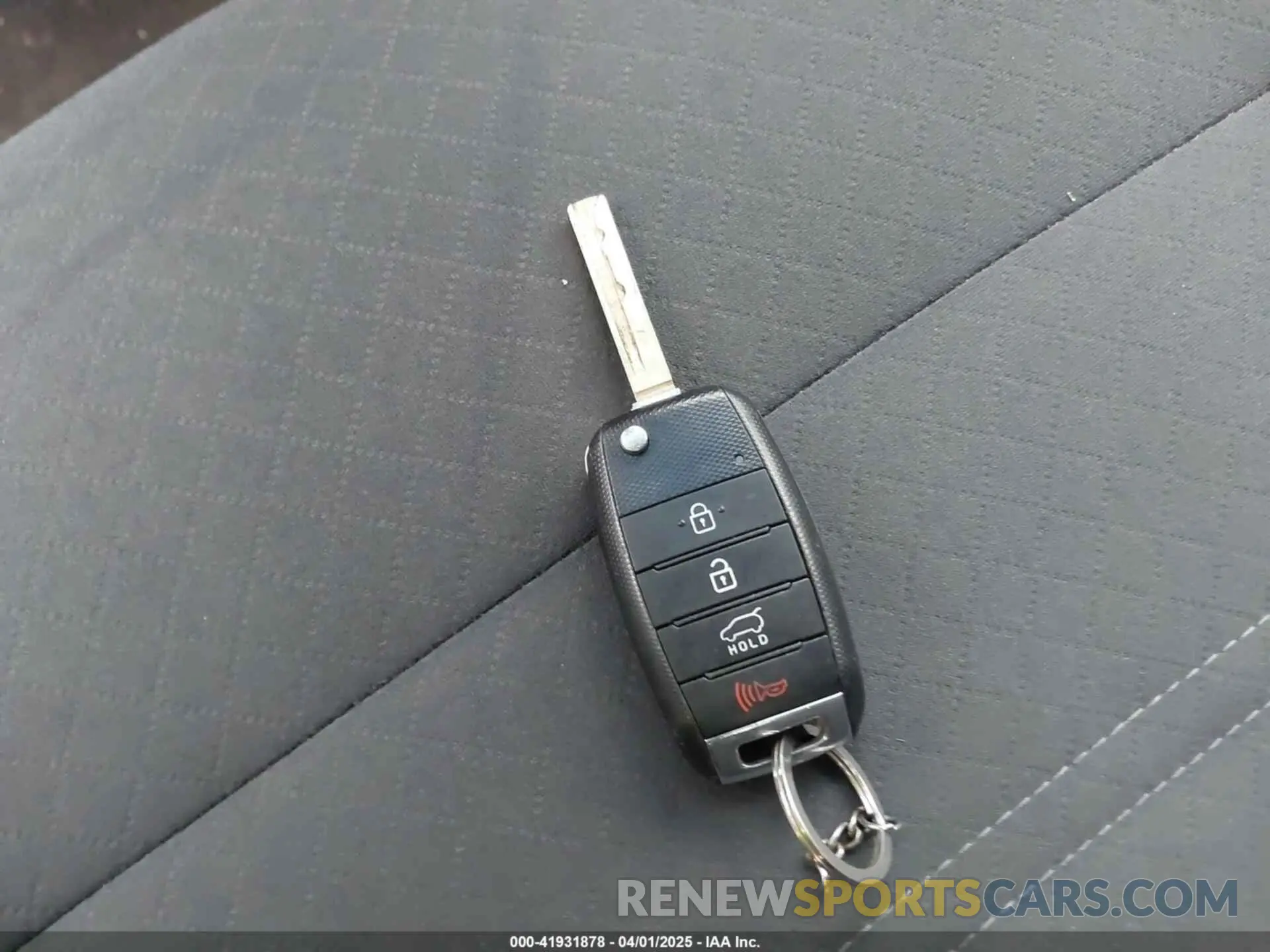 11 Photograph of a damaged car 5XYPGDA52KG449978 KIA SORENTO 2019