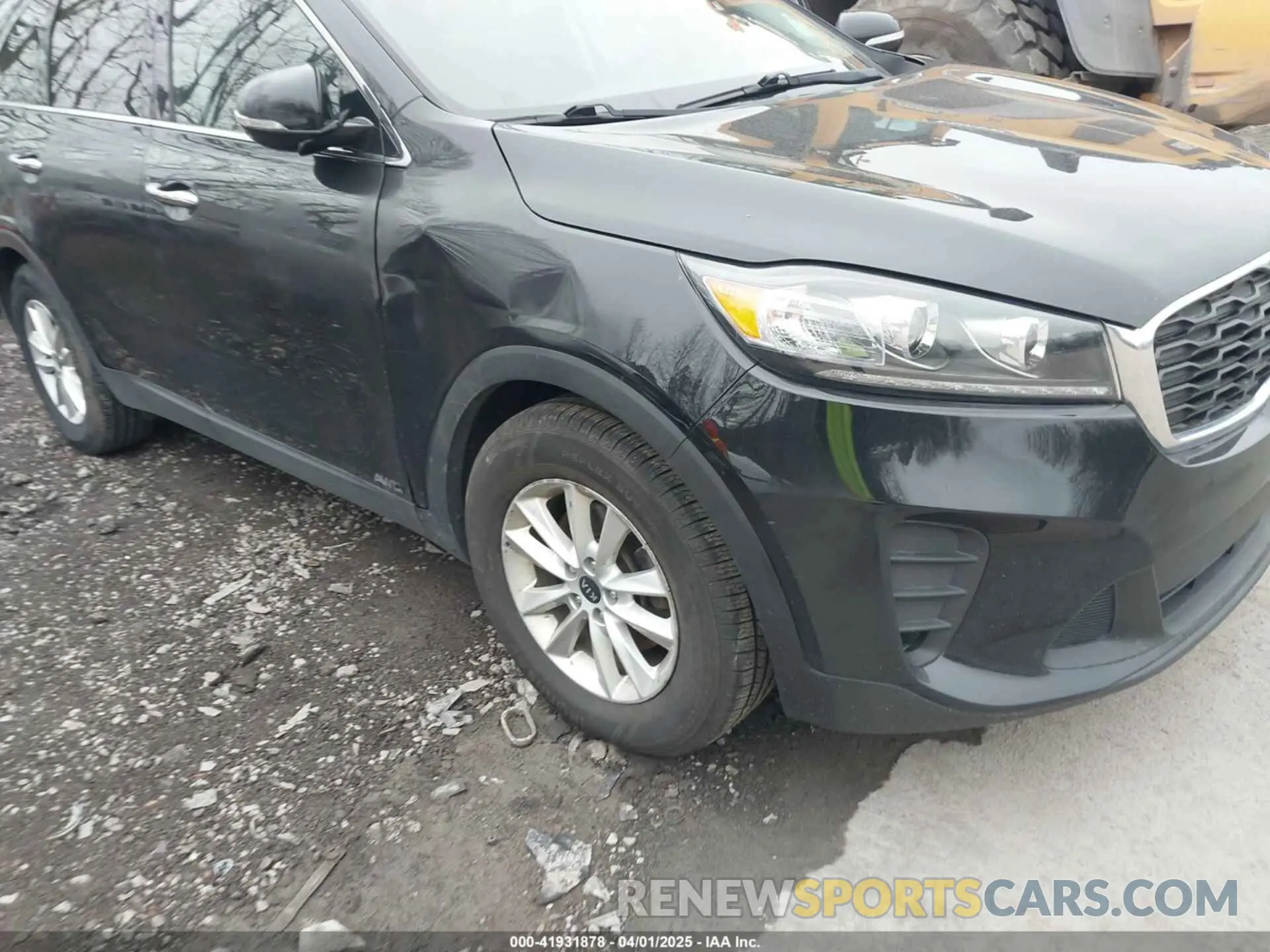 12 Photograph of a damaged car 5XYPGDA52KG449978 KIA SORENTO 2019