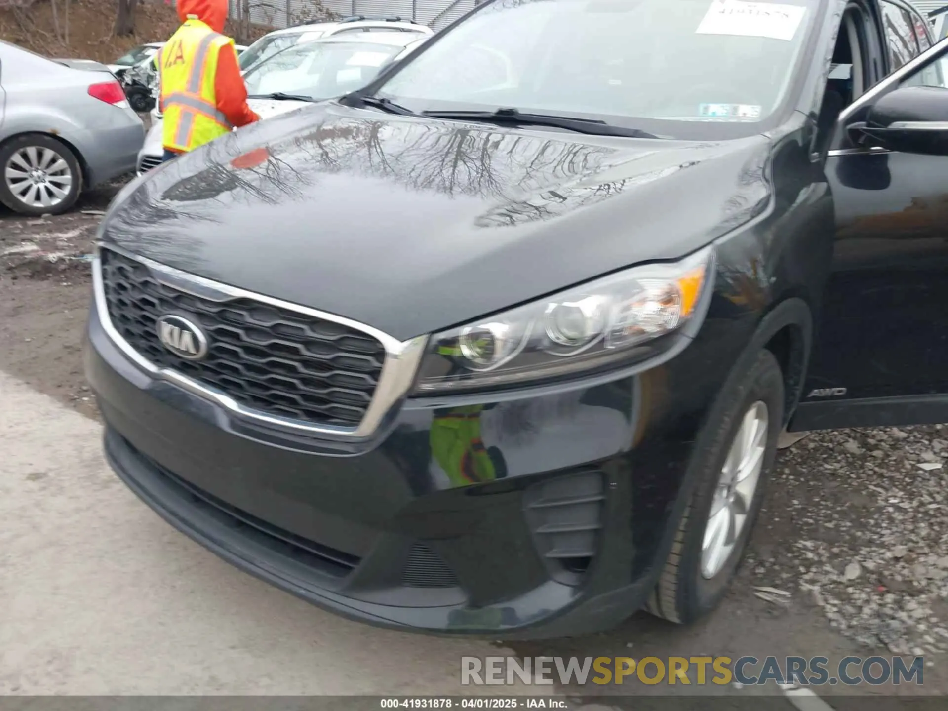 15 Photograph of a damaged car 5XYPGDA52KG449978 KIA SORENTO 2019