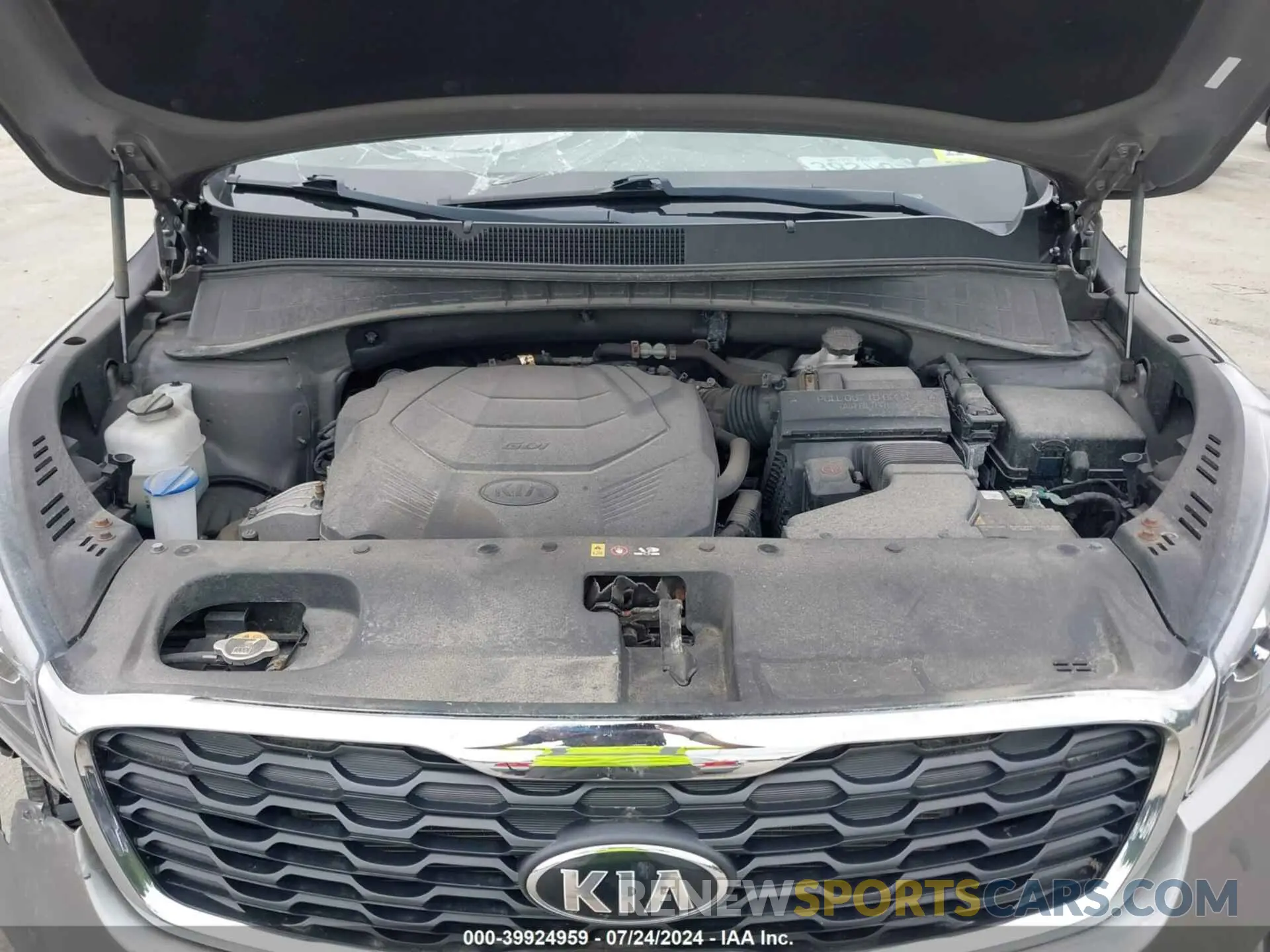 10 Photograph of a damaged car 5XYPGDA52KG457482 KIA SORENTO 2019
