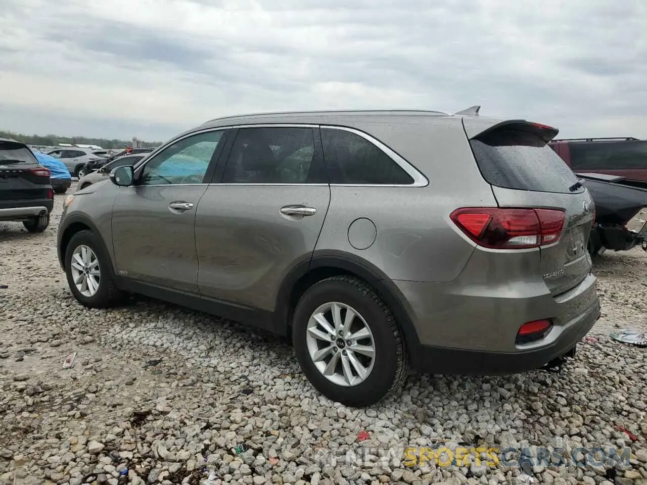 2 Photograph of a damaged car 5XYPGDA52KG457496 KIA SORENTO 2019
